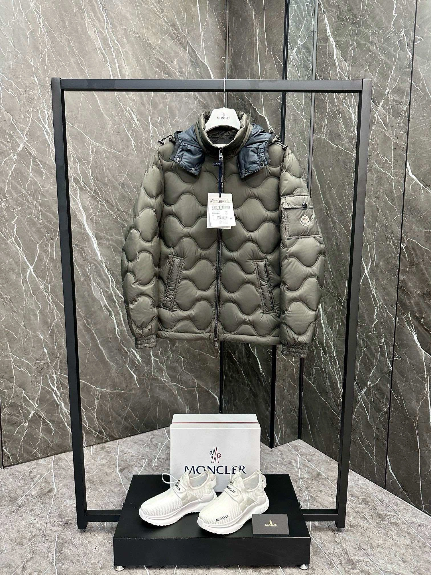 WGLuxury-- 7o9385r white goose down 95% MORANDIERES item:D-F365I090202-2