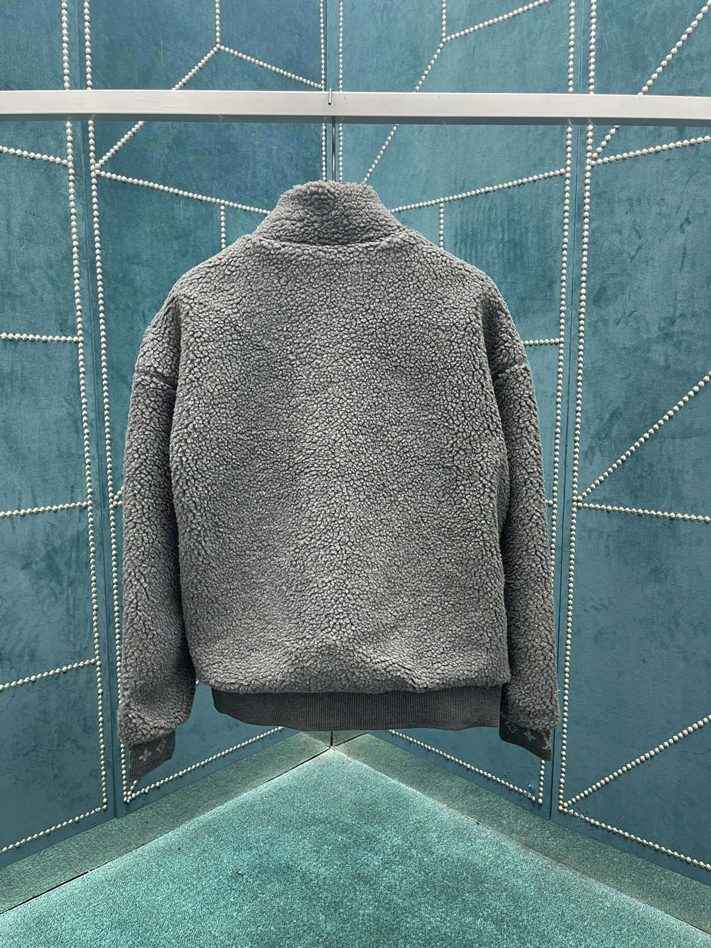WGLuxury-- 8V item:D-F443J2301