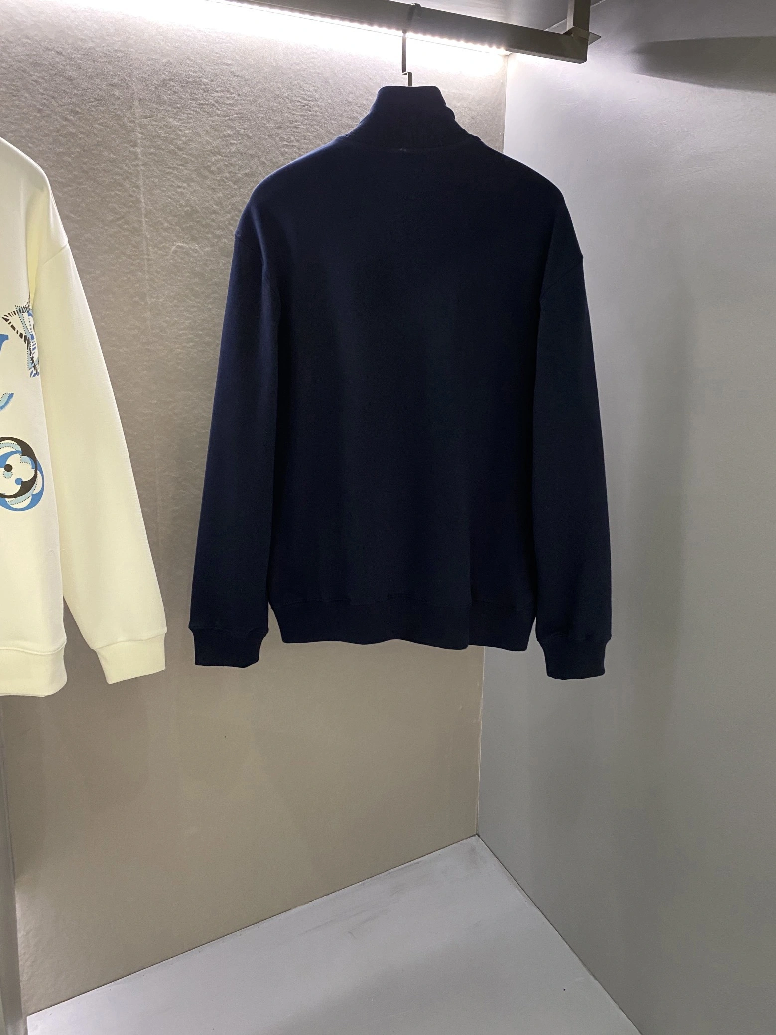 WGLuxury-- 8o5w5 Oversized item:D-F361J1315