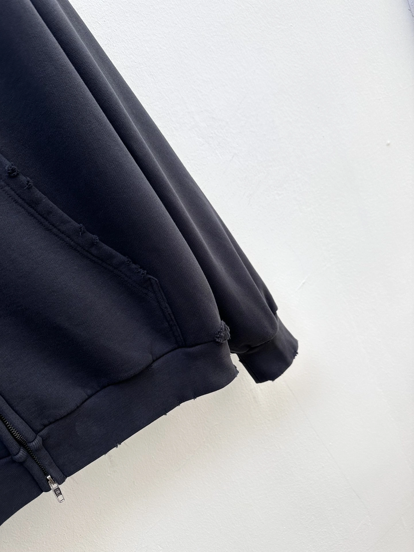 WGLuxury-- Oversized item:D-F054J1701