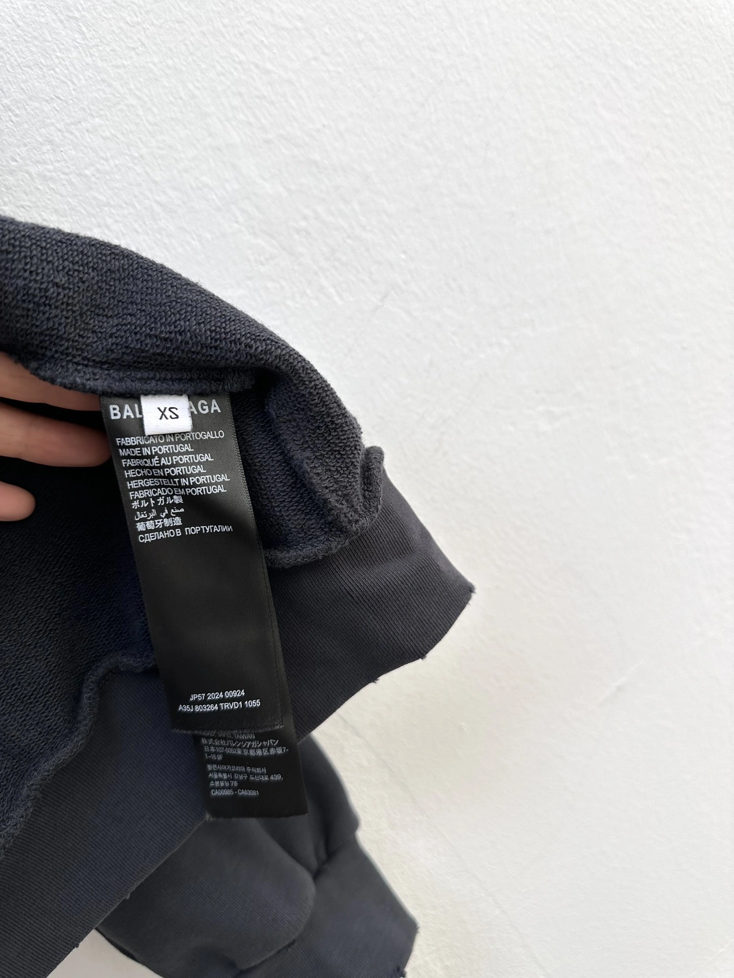 WGLuxury-- Oversized item:D-F054J1701