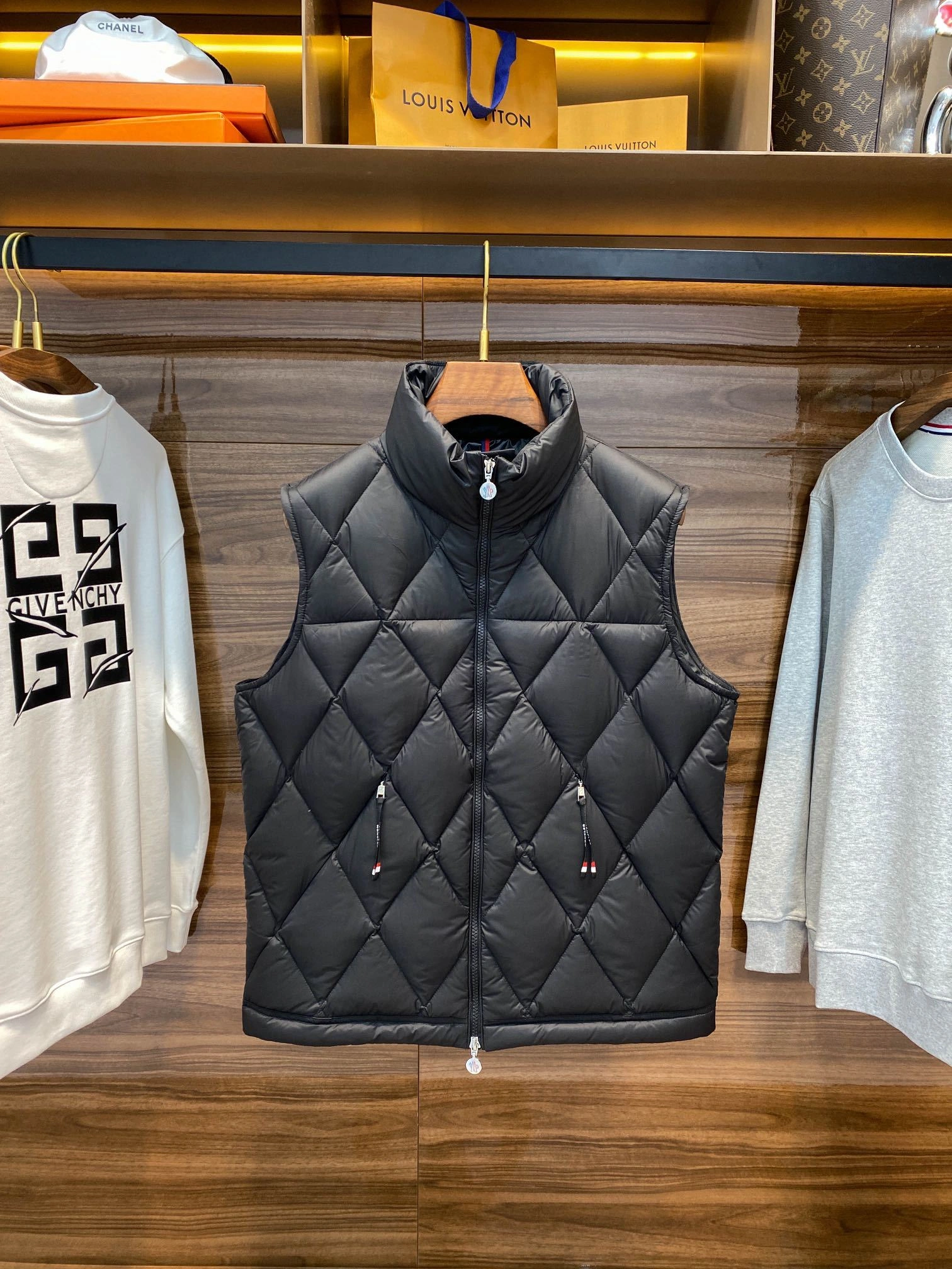 WGLuxury-- o9385r Down Jackets item:D-F054J1718