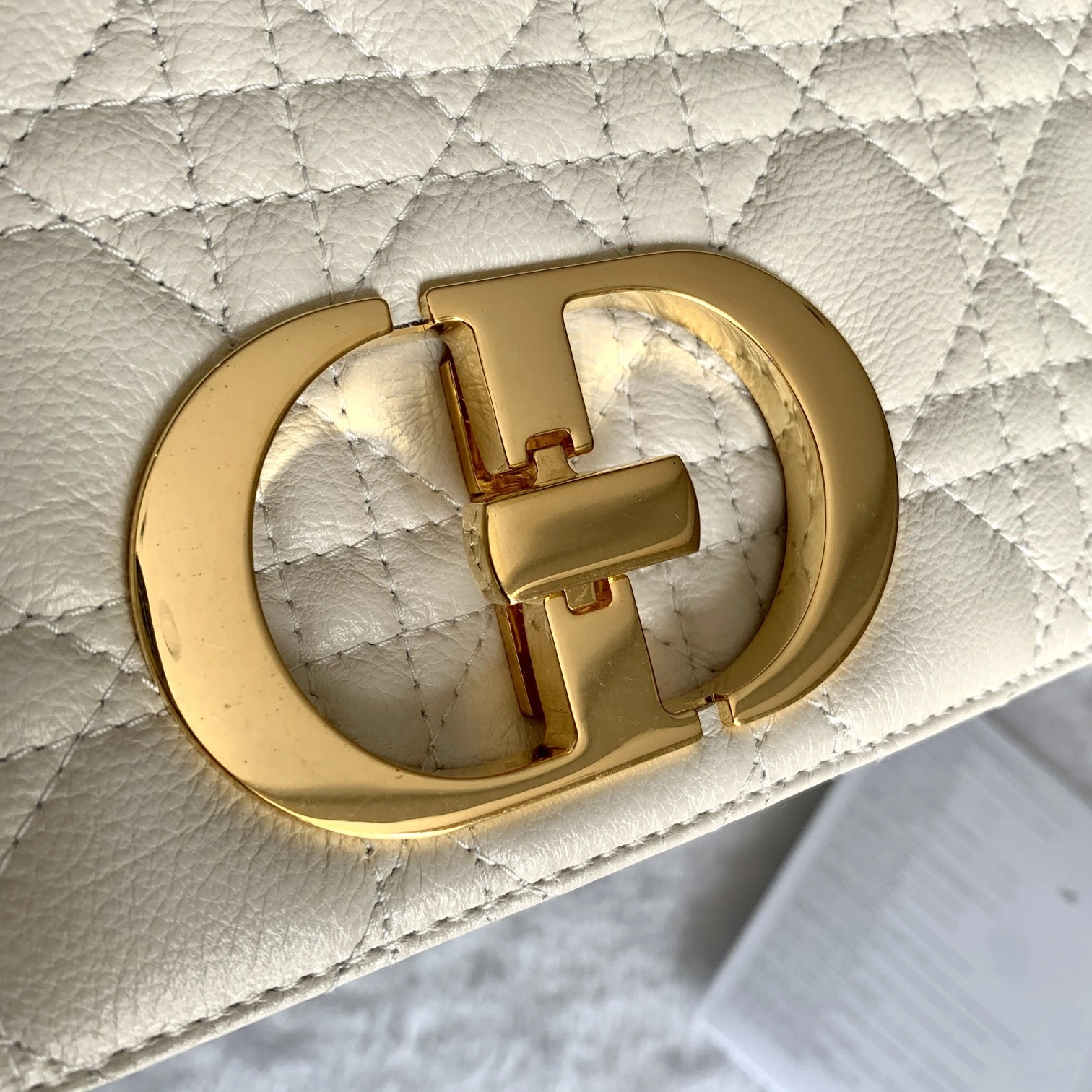 Custombag--M9242UWHC_M35U M9241UWHC-M35U M9242UWHC-M35U caro high quality version item：C-B803D0708