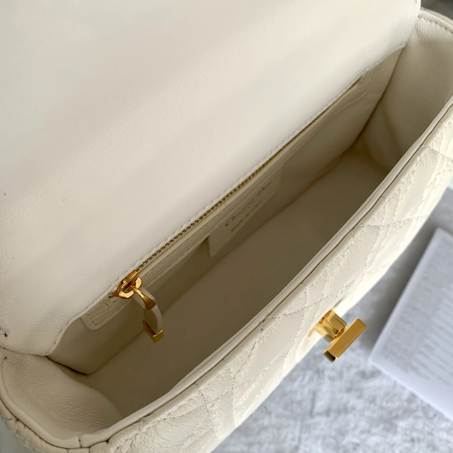 Custombag--M9242UWHC_M35U M9241UWHC-M35U M9242UWHC-M35U caro high quality version item：C-B803D0708