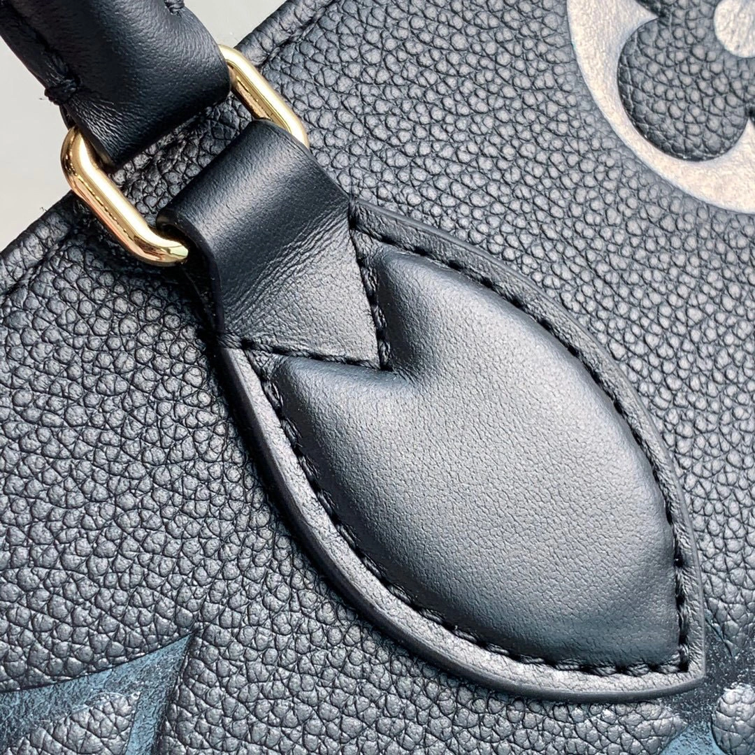 Wild at Heart Onthego M58522 item:B-B182A1011