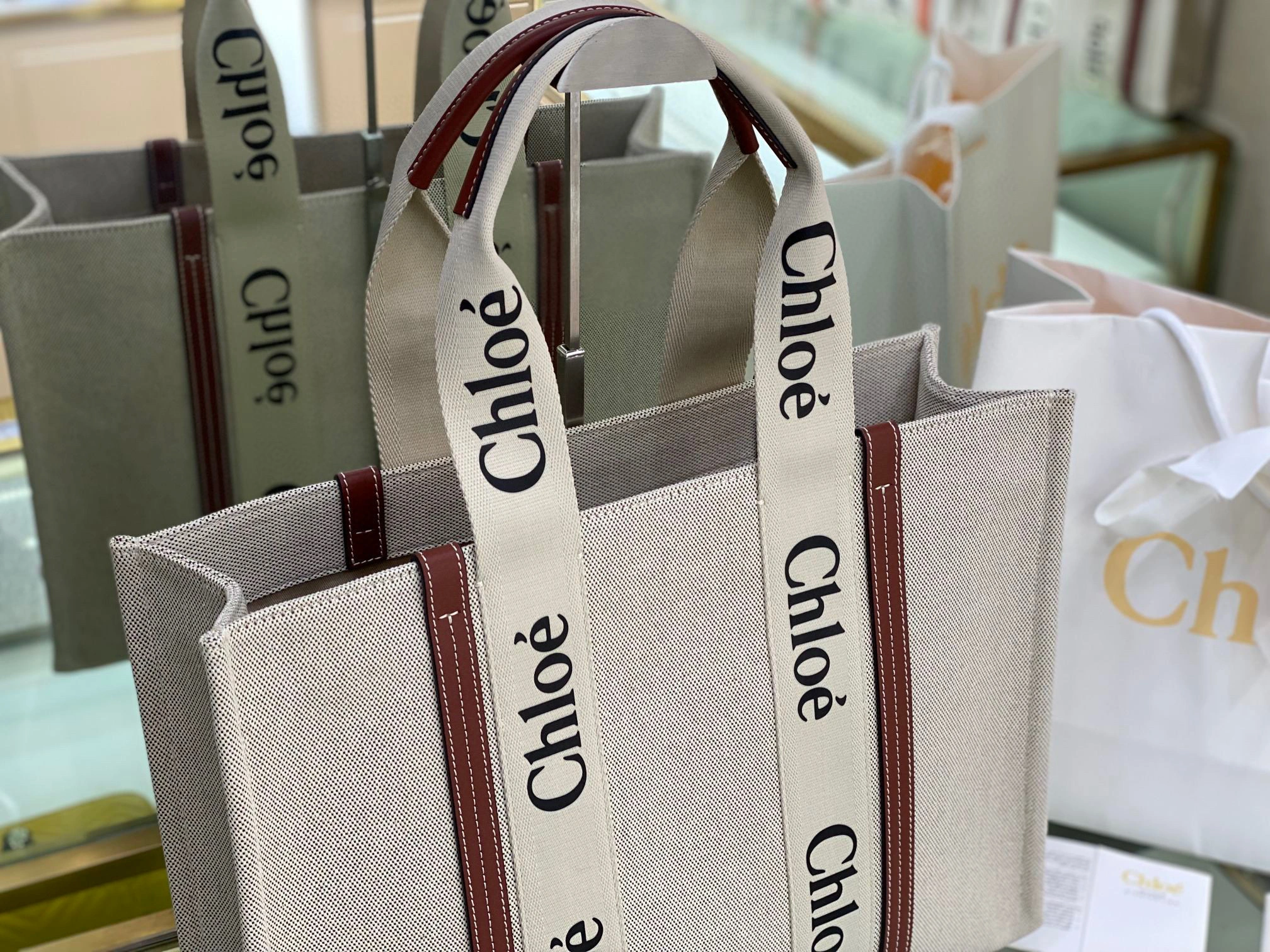 Woody Tote Bag item:B-B000B1138