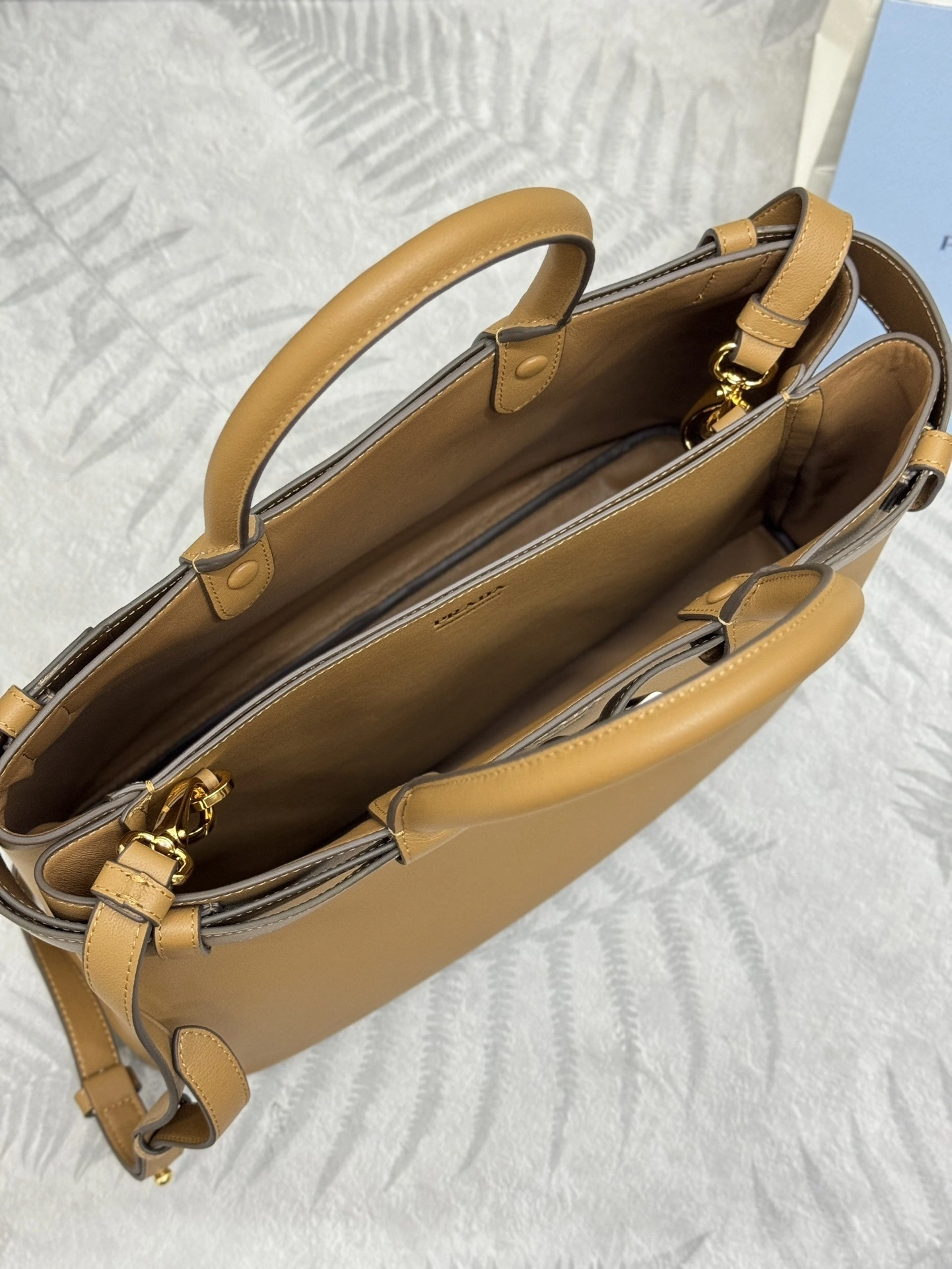 MOMO--Pr141 1BA416_2CY9_F03BH_V_DBO high quality version DoubleBag Calfskin sheepskin item:E-B000K0743