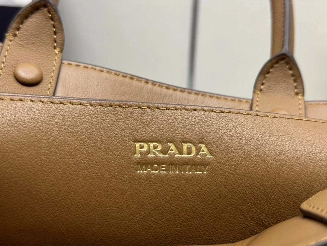MOMO--Pr141 1BA416_2CY9_F03BH_V_DBO high quality version DoubleBag Calfskin sheepskin item:E-B000K0743