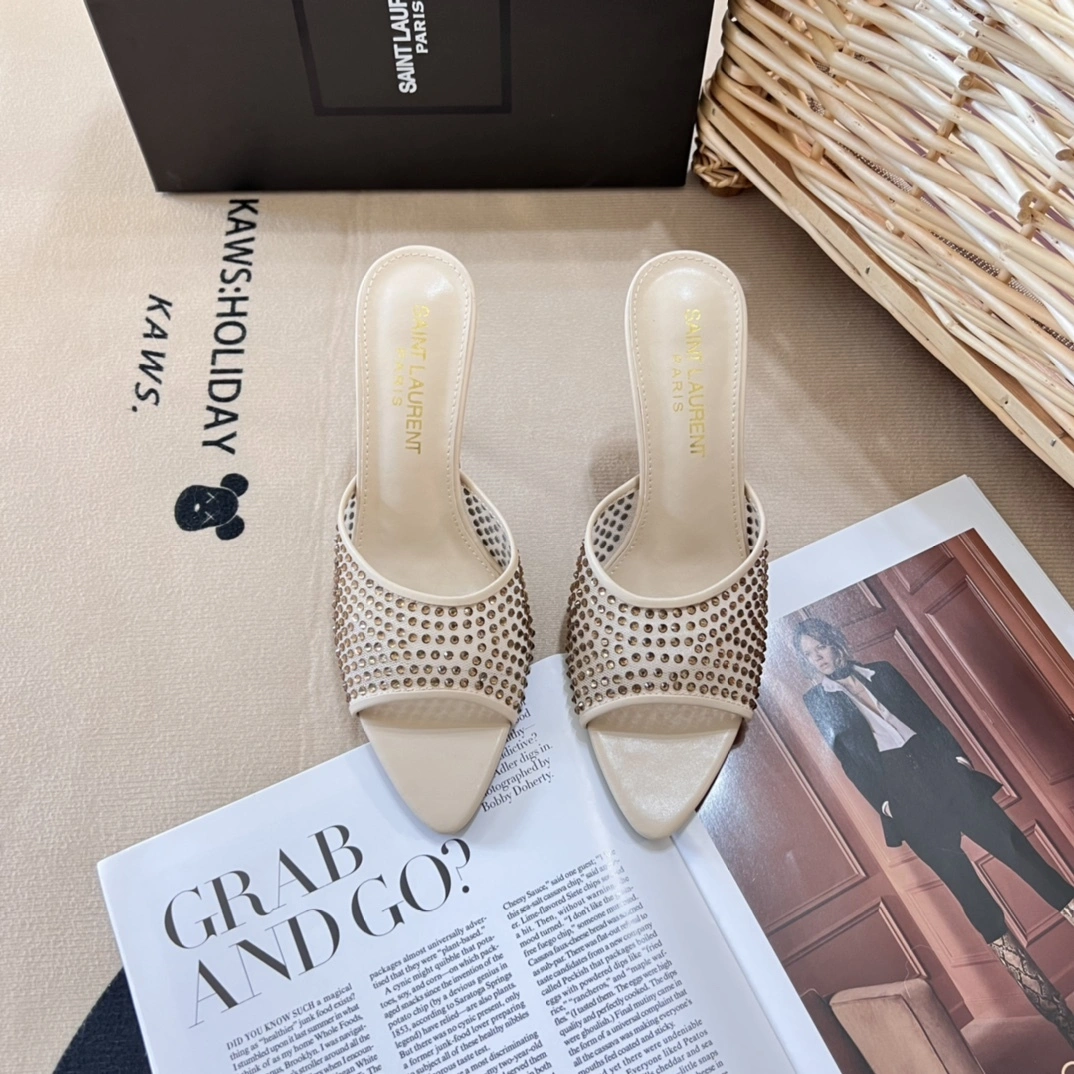 Yv5s 7424502WJ0C6851 Heel height：7CM item:DT-X234E3021