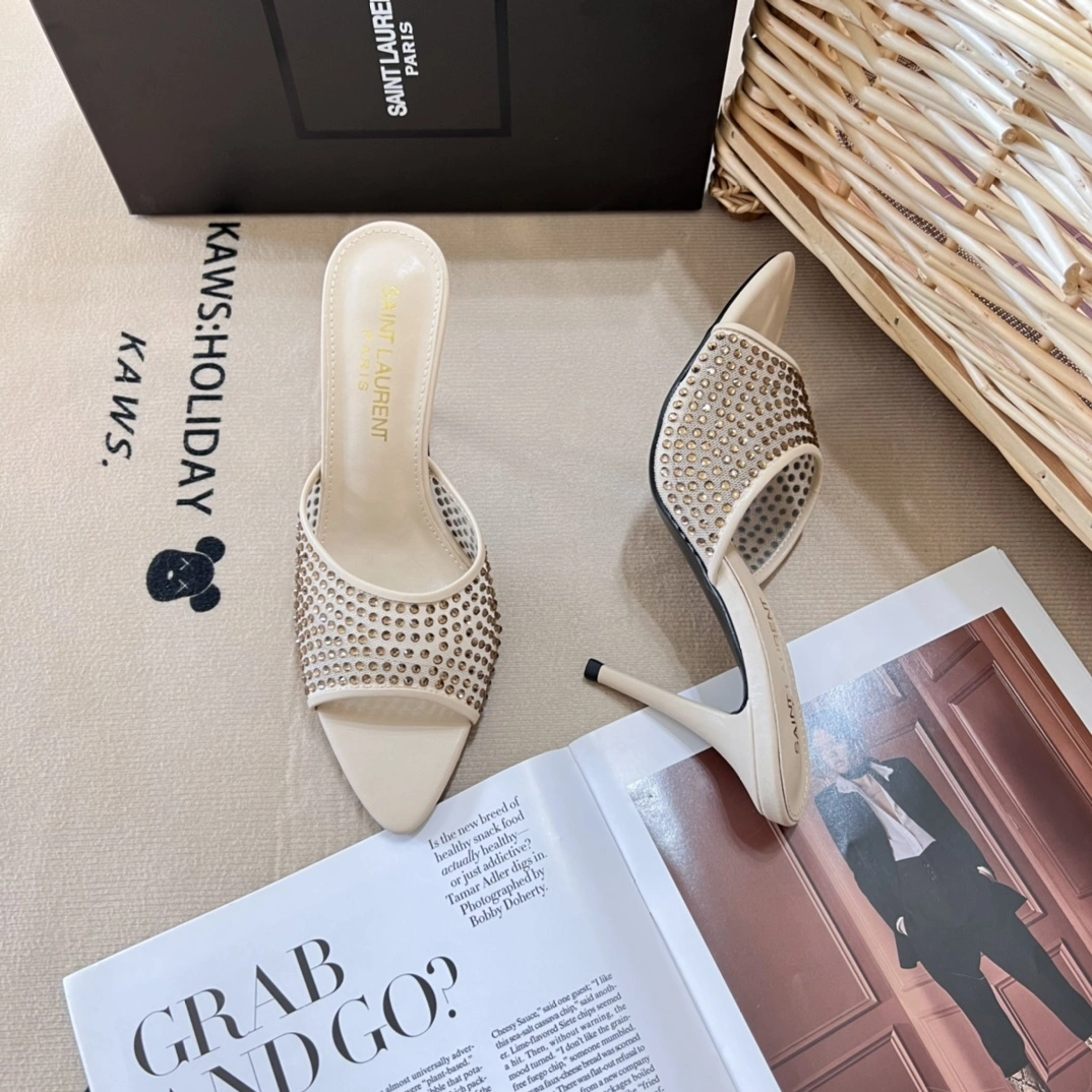 Yv5s 7424502WJ0C6851 Heel height：7CM item:DT-X234E3021
