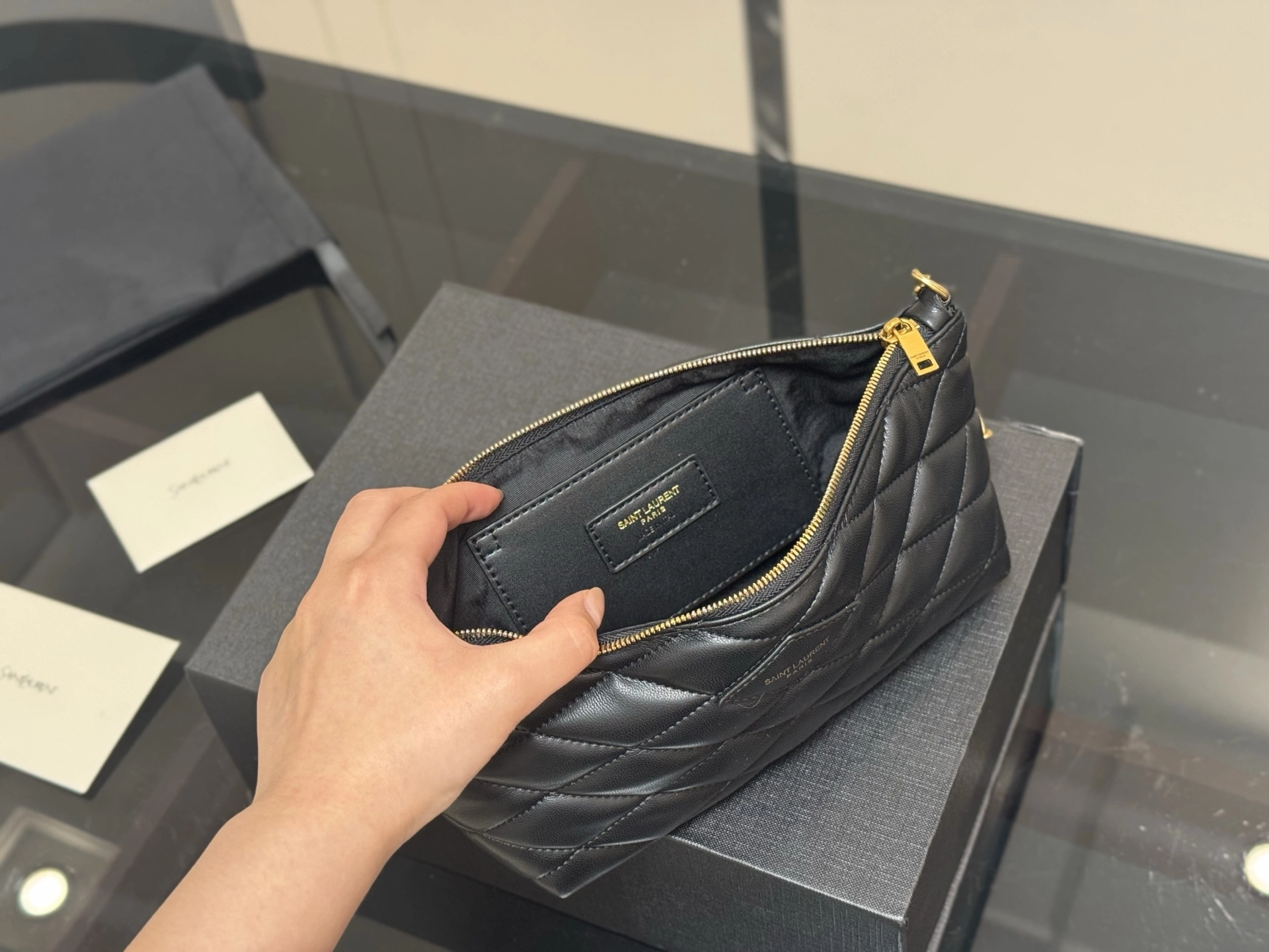 Yv5s 755979-1EL07-1000 sheepskin item:ET-B234G3054