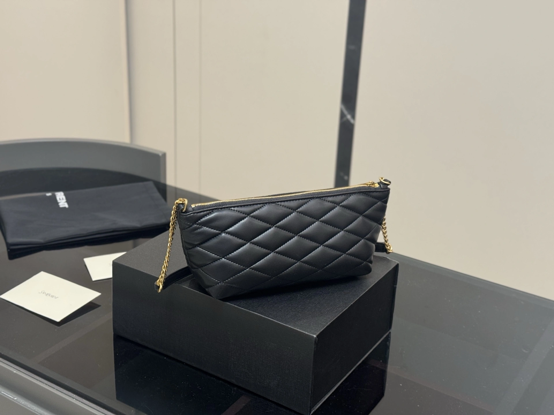 Yv5s 755979-1EL07-1000 sheepskin item:ET-B234G3054