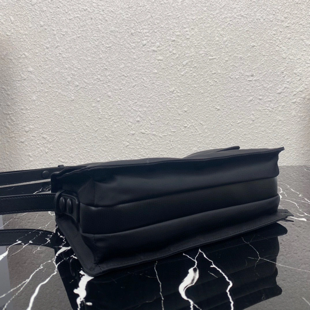 MOMO-1BD313_RDLN_F0002_V_OOO high quality version 1BD313-RDLN-F0002-V-OOO nylon item：B-B063L0610C