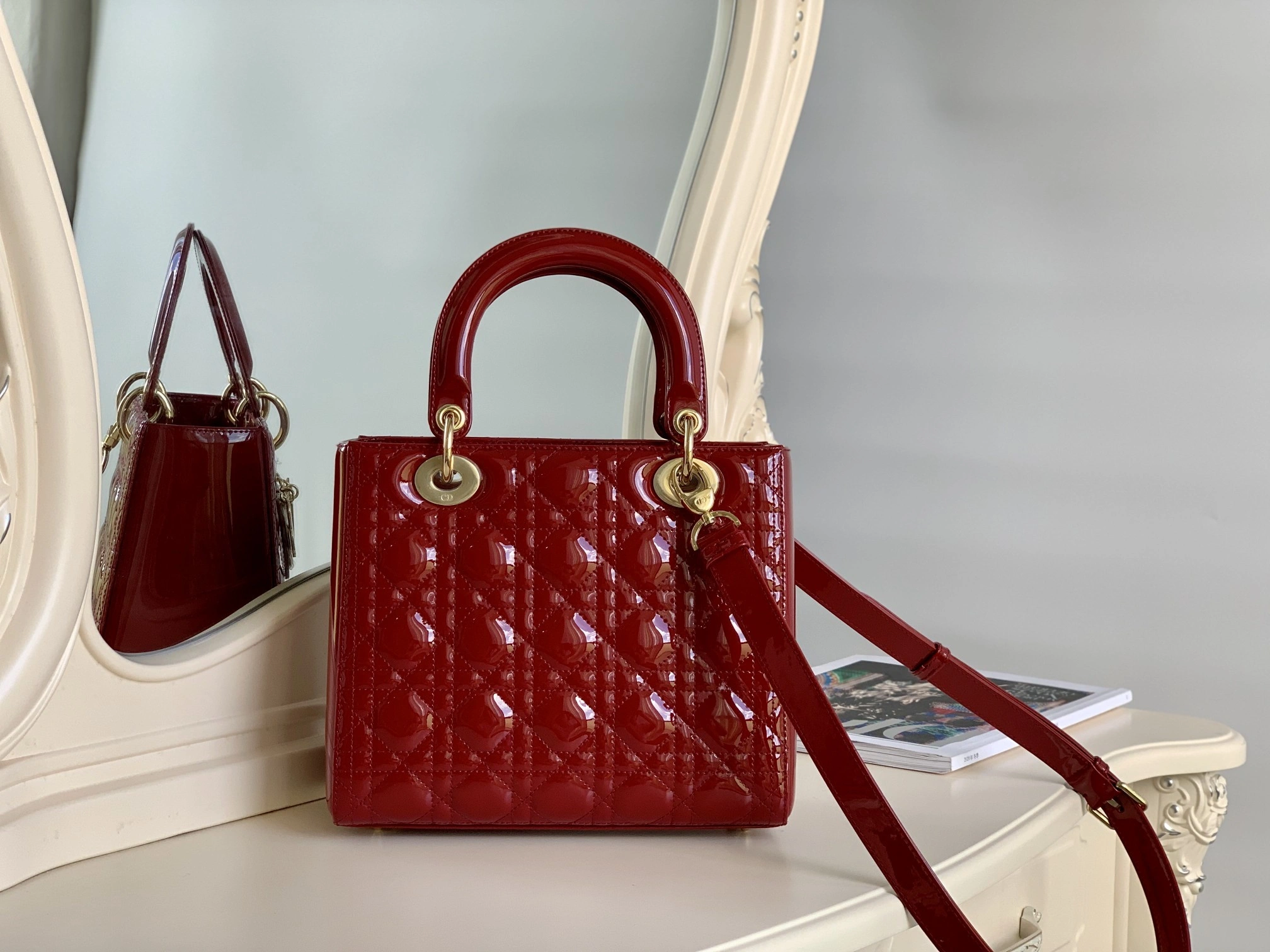 Custombag-- M0565OWCB-M323 high quality version Patent leather wine red item：C-B803D0754