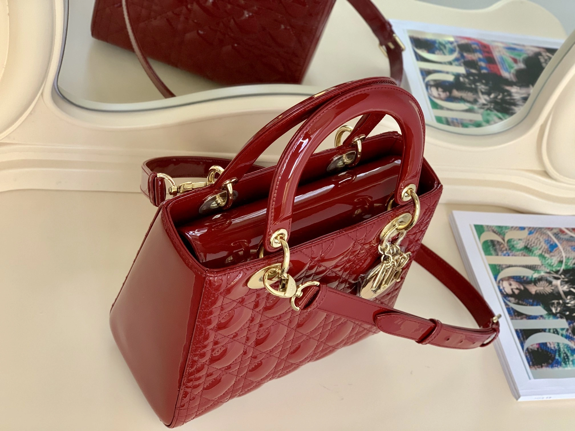 Custombag-- M0565OWCB-M323 high quality version Patent leather wine red item：C-B803D0754