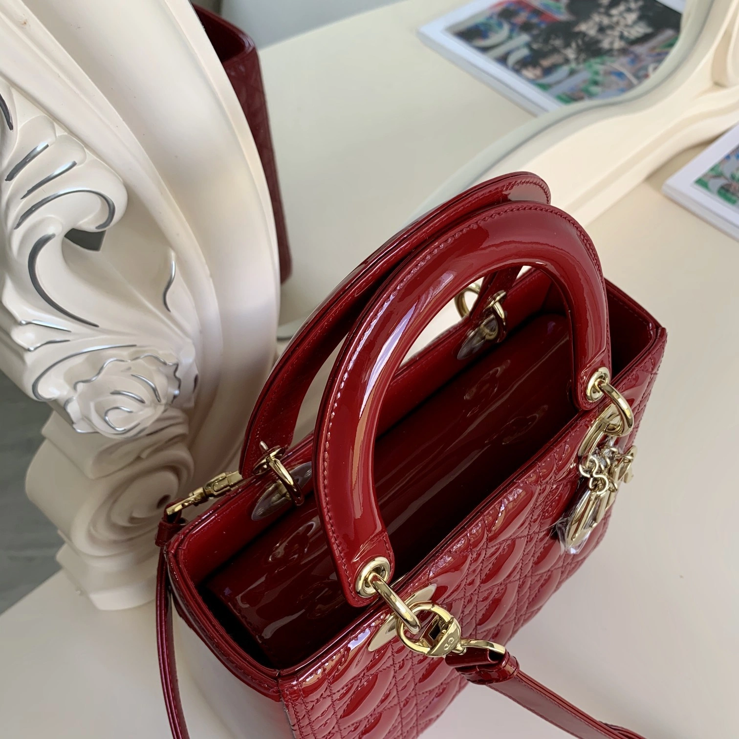 Custombag-- M0565OWCB-M323 high quality version Patent leather wine red item：C-B803D0754