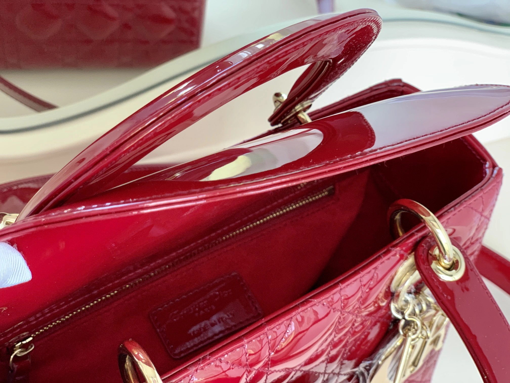 Custombag-- M0565OWCB-M323 high quality version Patent leather wine red item：C-B803D0754