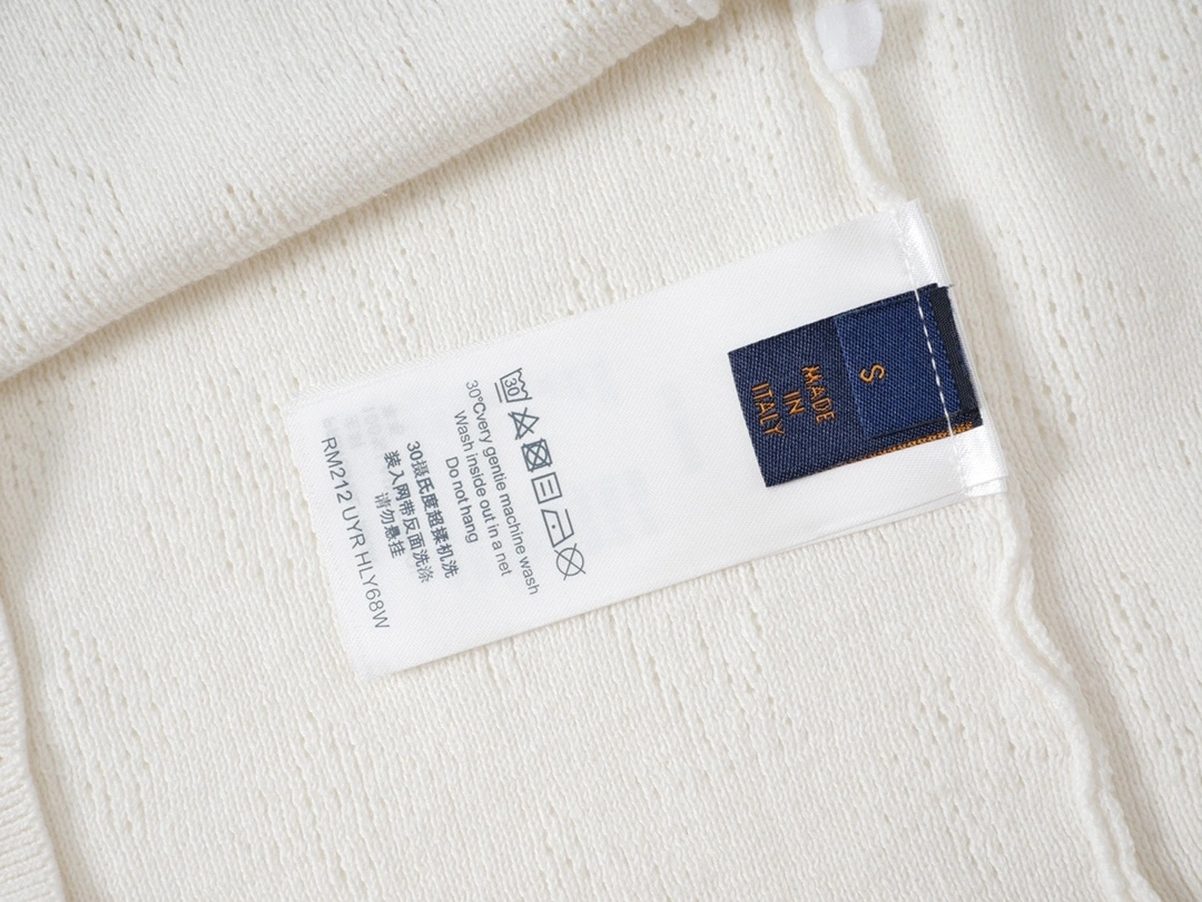 &air--- oversized item: D-F431D1347