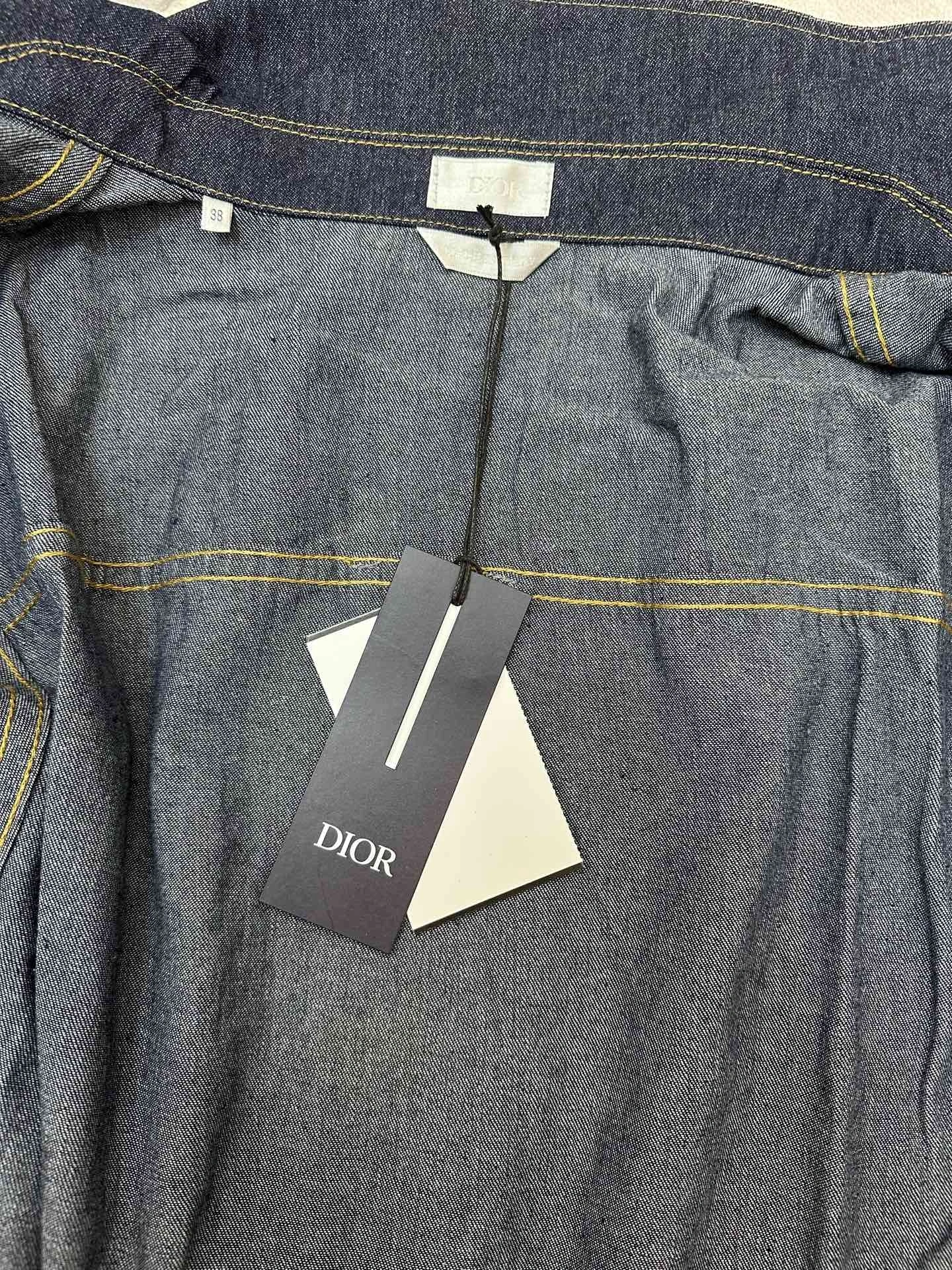 air-- 4ior embroidery item: E-F431I2901