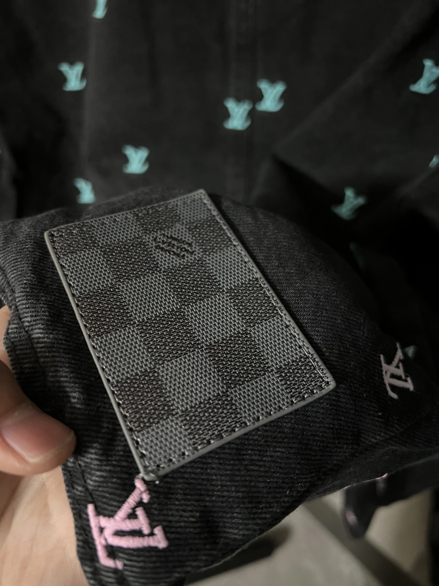 air-- 8V embroidery item:E-F199G1207