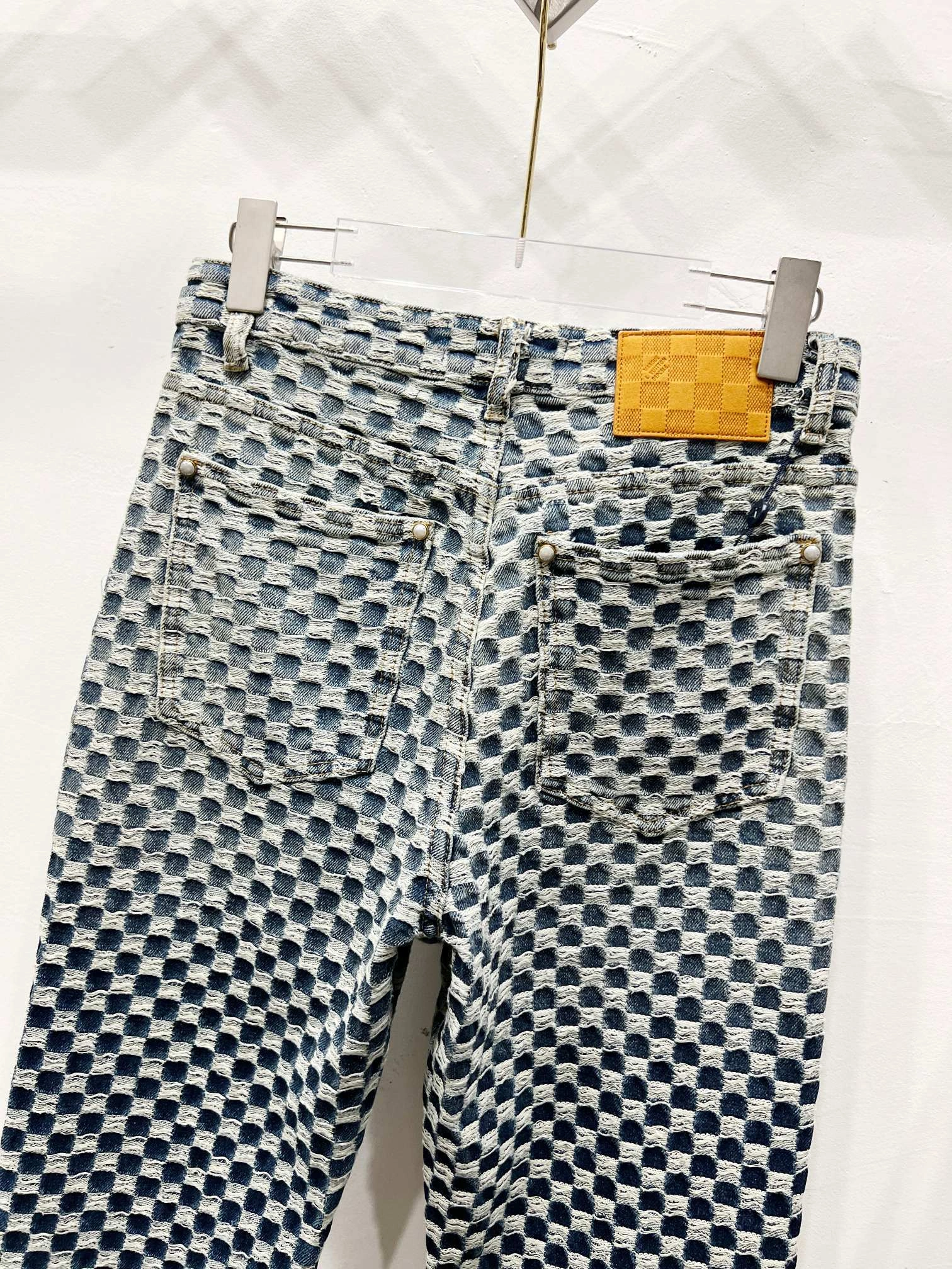 air-- 8V item: E-F431I2816