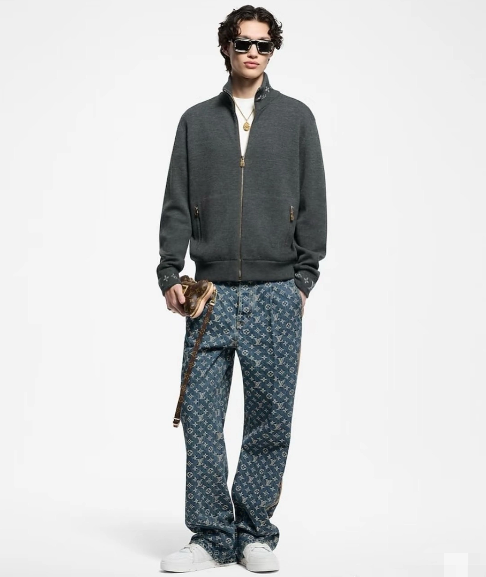 air-- 8V wool oversize item: E-F190J0522H