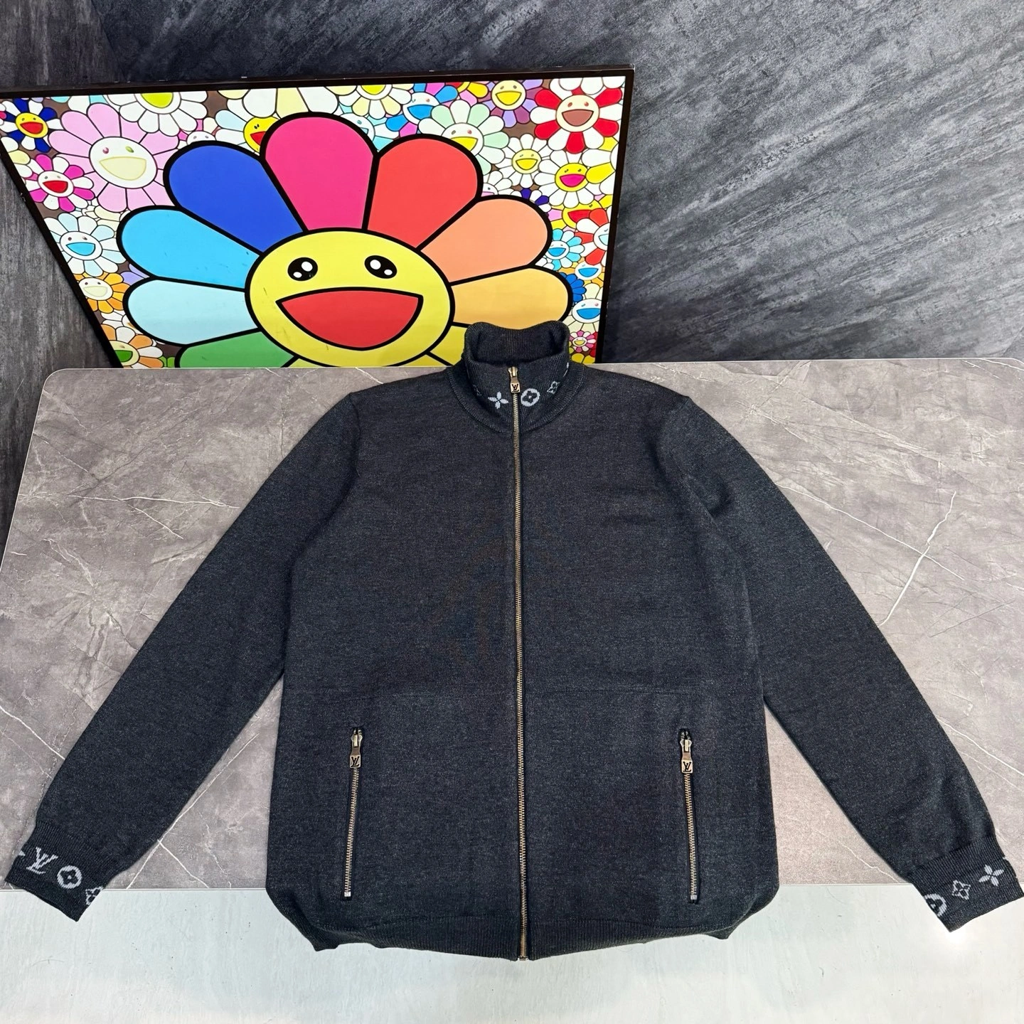 air-- 8V wool oversize item: E-F190J0522H