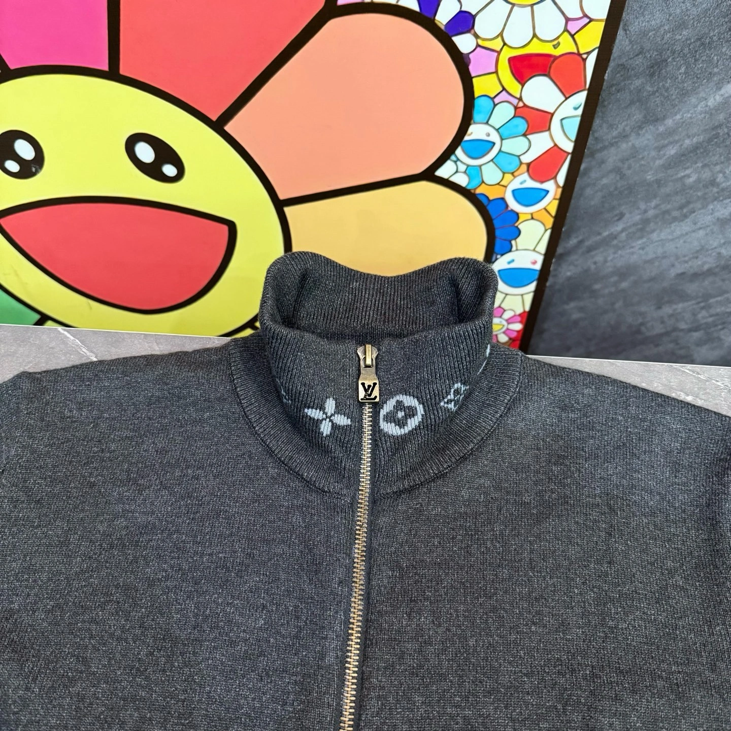 air-- 8V wool oversize item: E-F190J0522H