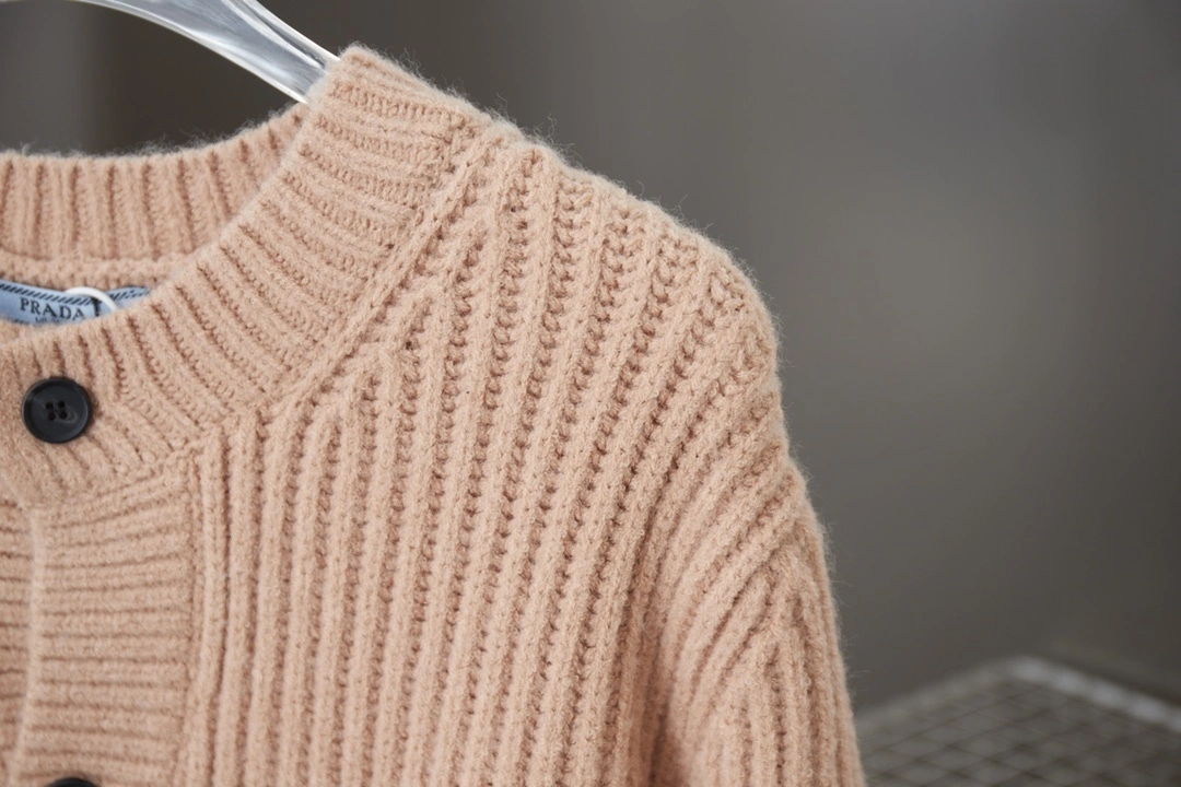 air-- Pr141 embroidery cashmere wool item: E-F431I2812