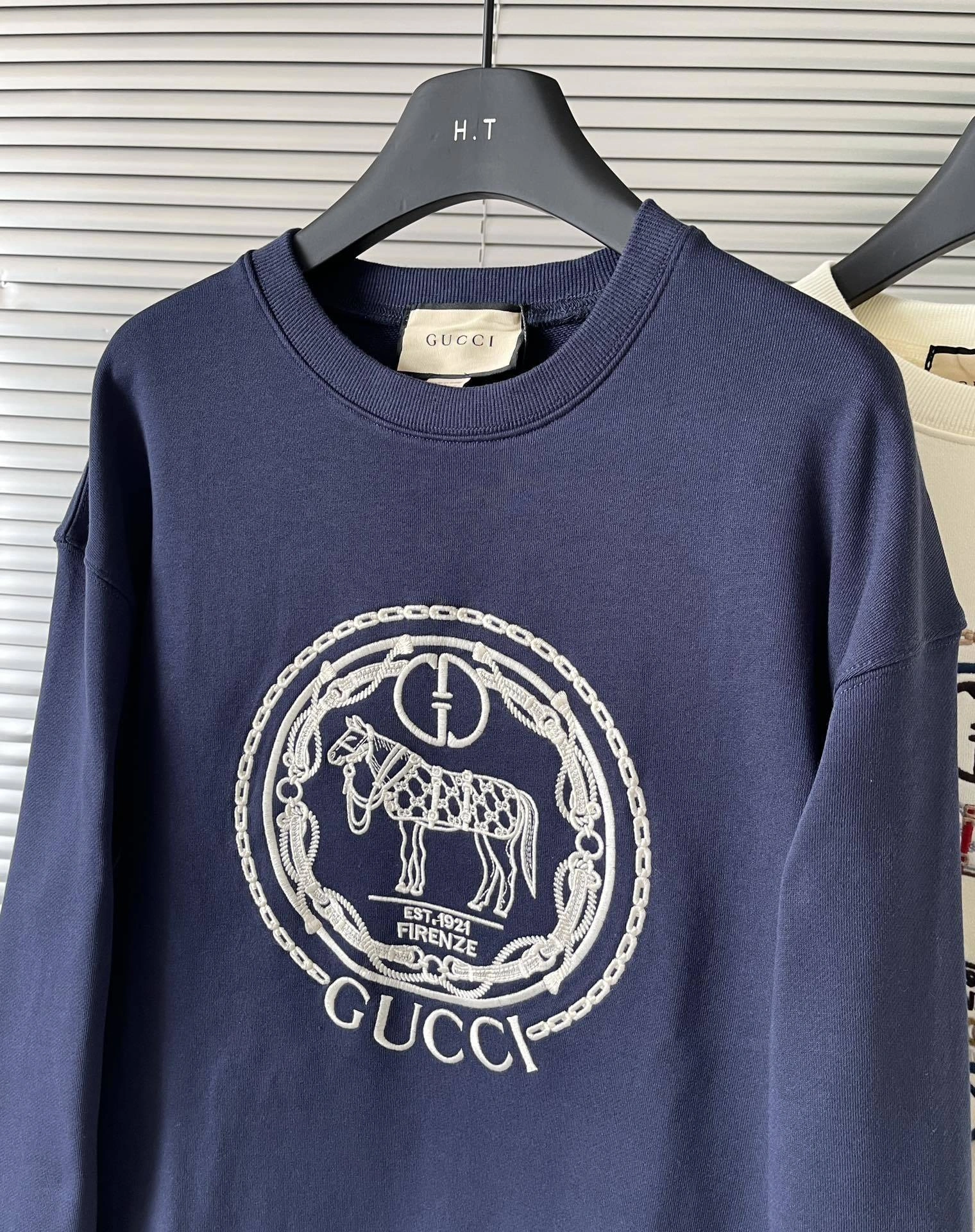 air- 6u33i embroidery oversized 2Colour item:D-F110I0219-2