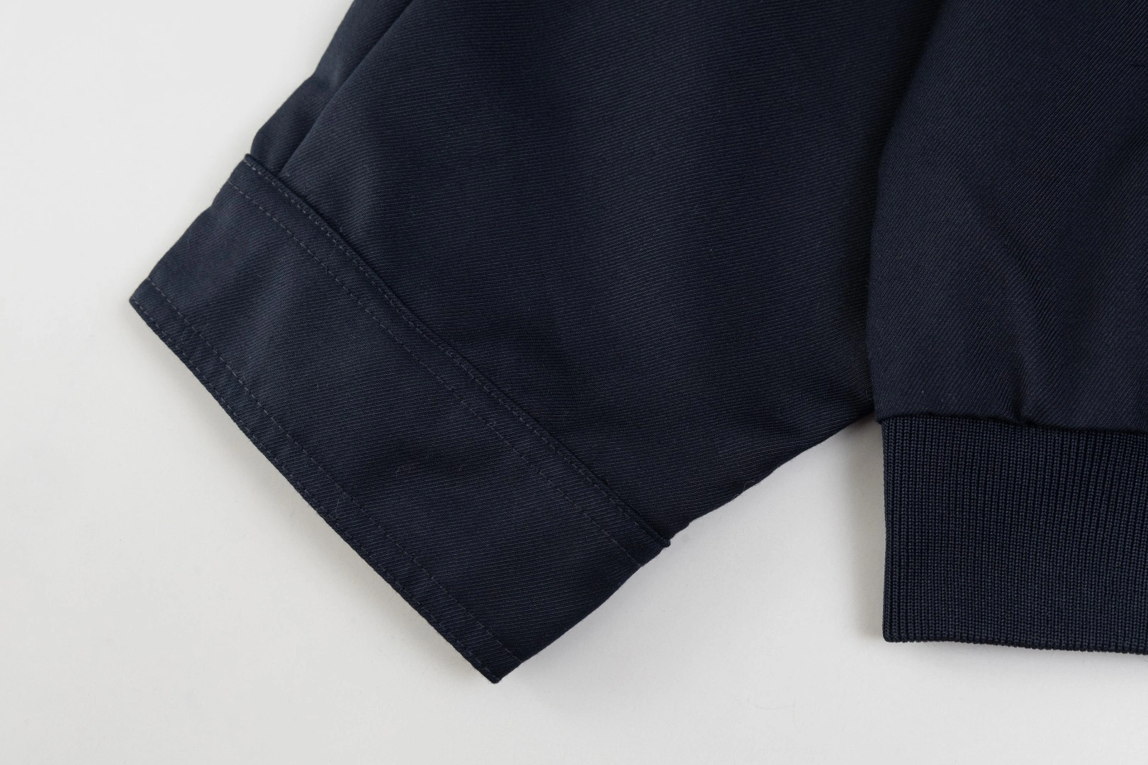 air- 7iu7iu wool item:E-F000H2610