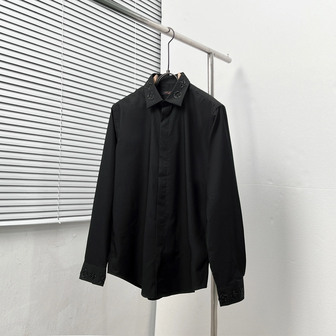 air- 8V Monogram item:D-F210J1030