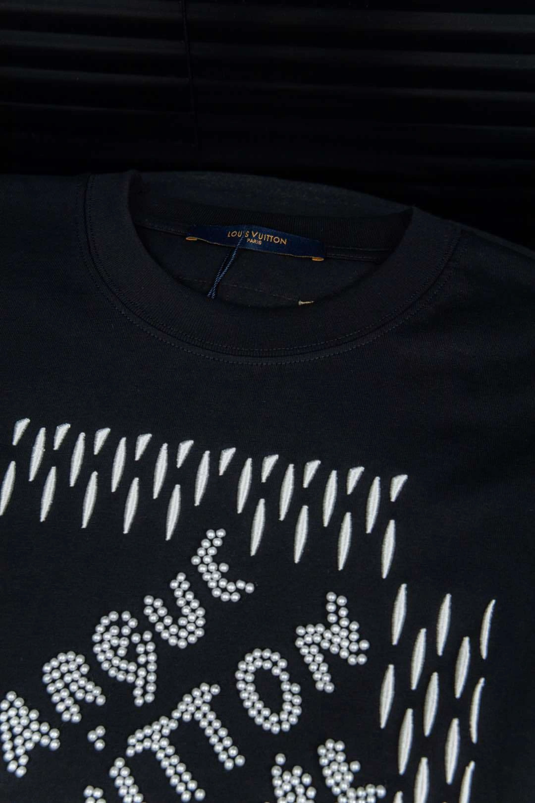 air- 8V embroidery 2Colour item:E-F210C0910-2