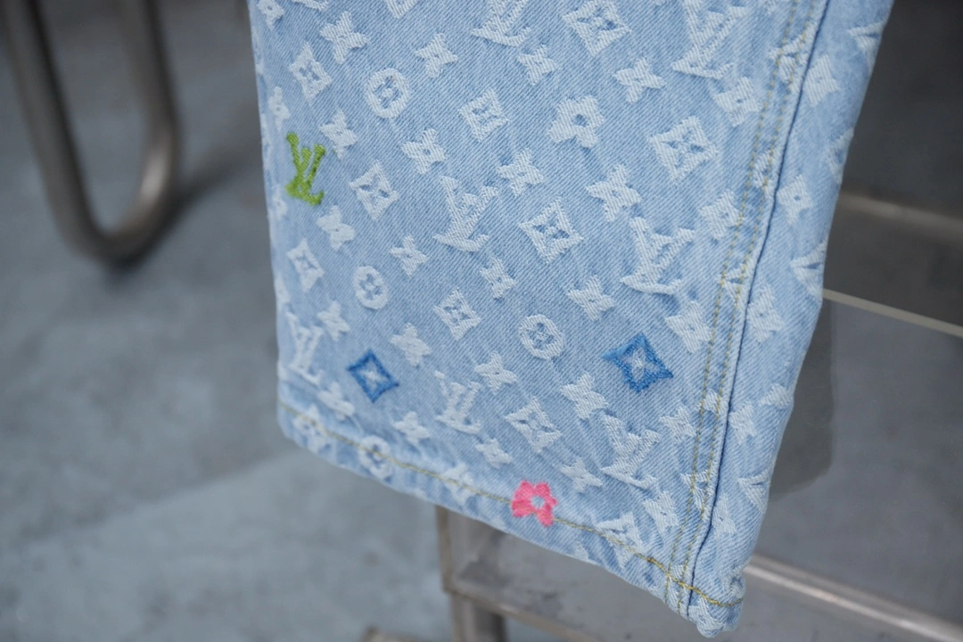 air- 8V embroidery item:D-F200K2811