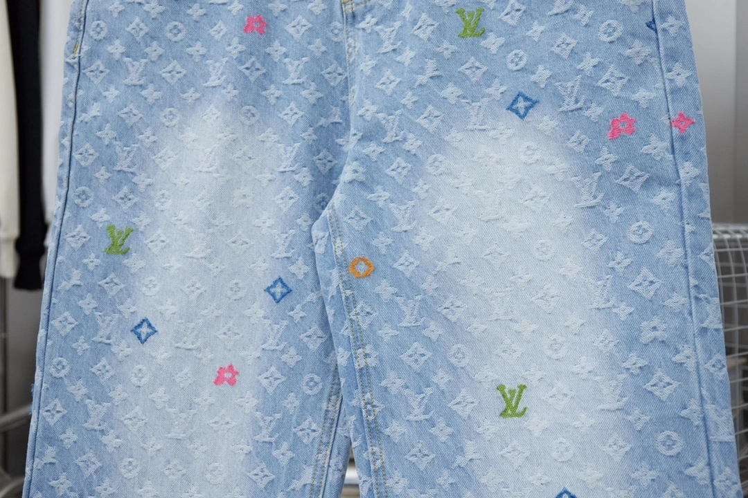 air- 8V embroidery item:D-F200K2811