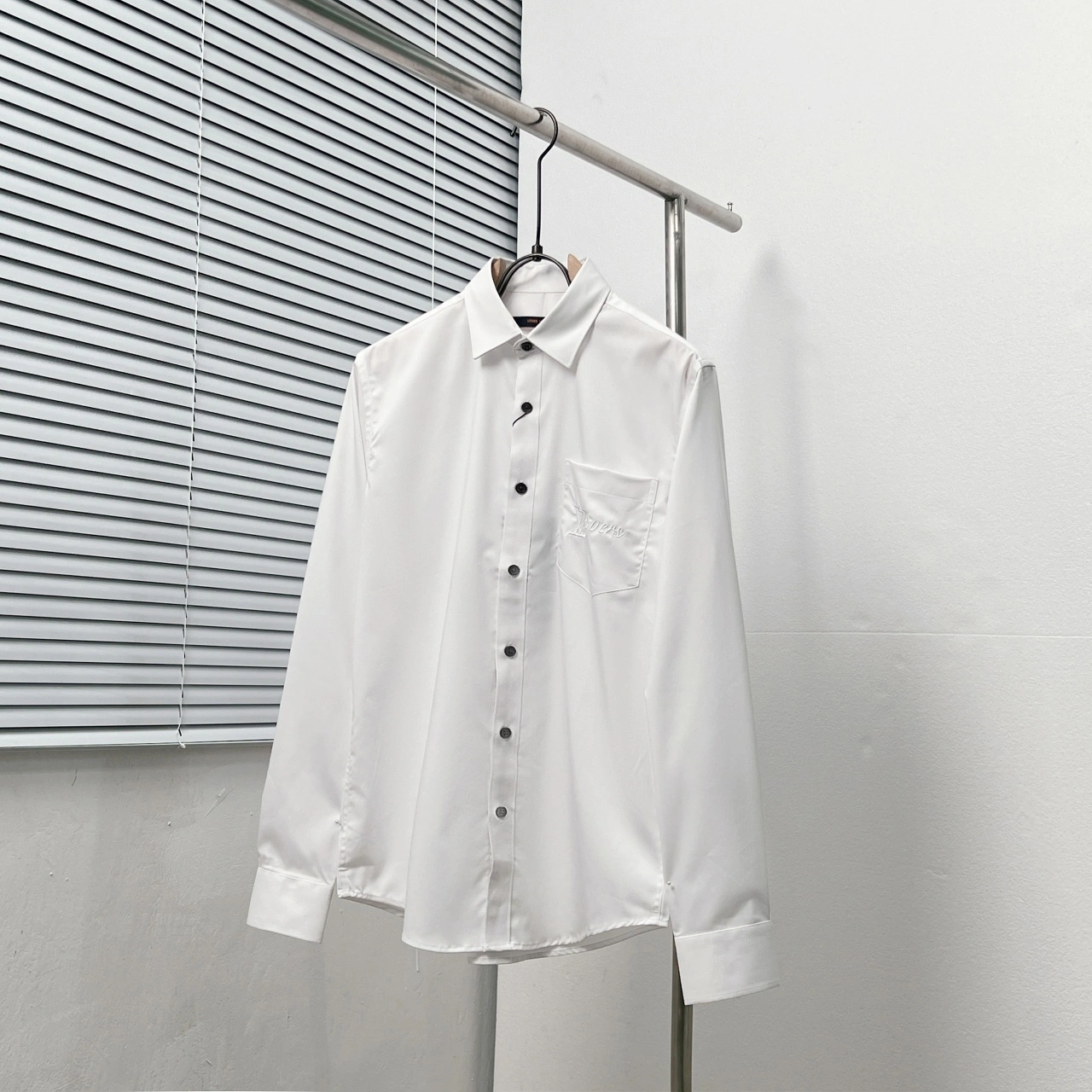 air- 8V embroidery item:D-F210J1029