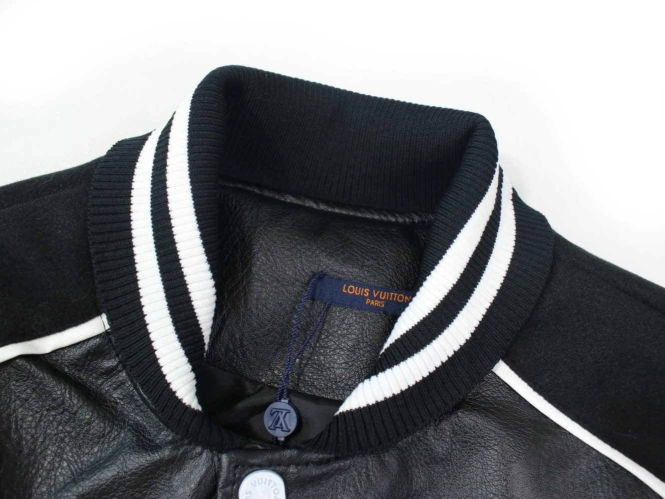 air- 8V oversized item:D-F110J4534