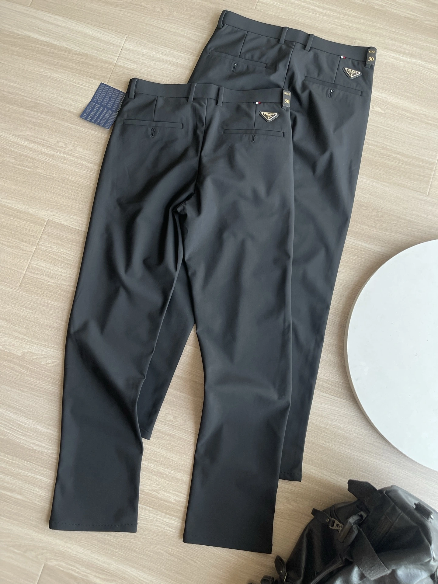 air- Pr141 item:E-F524I1922