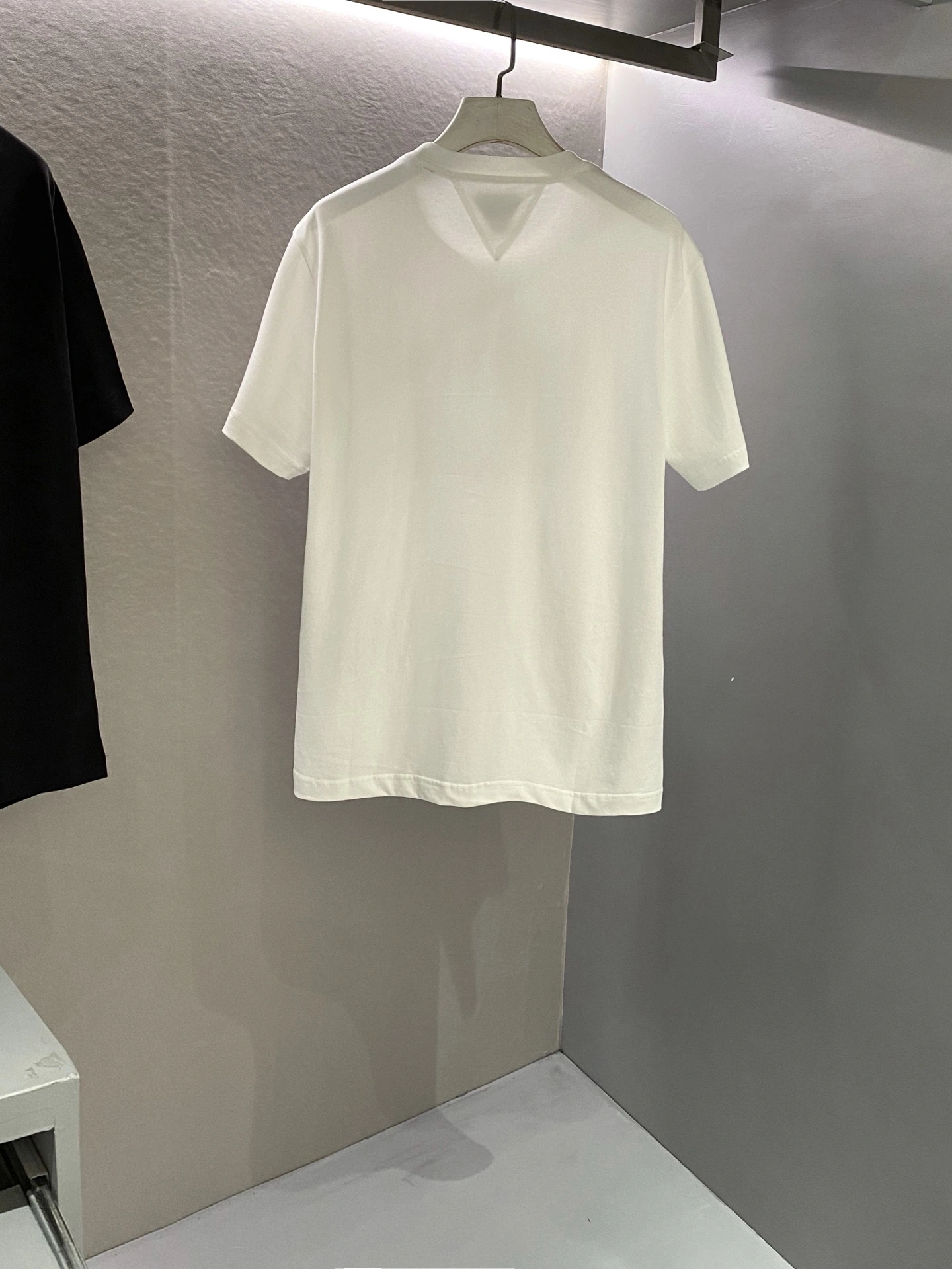 air- V595t1 item:E-F361D0311