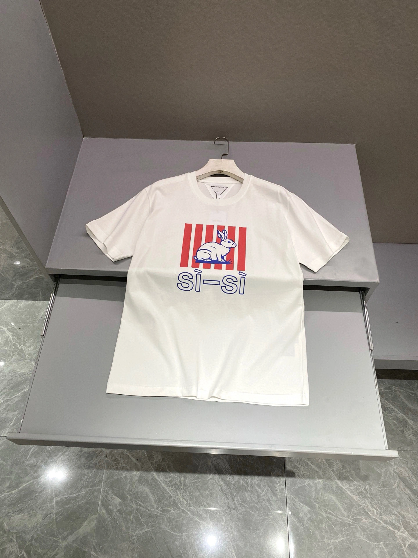 air- V595t1 item:E-F361D0311