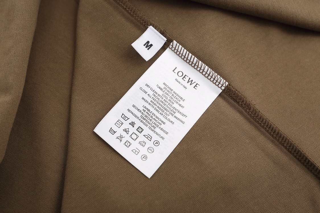 &&&air- logo item:C-F382B0218