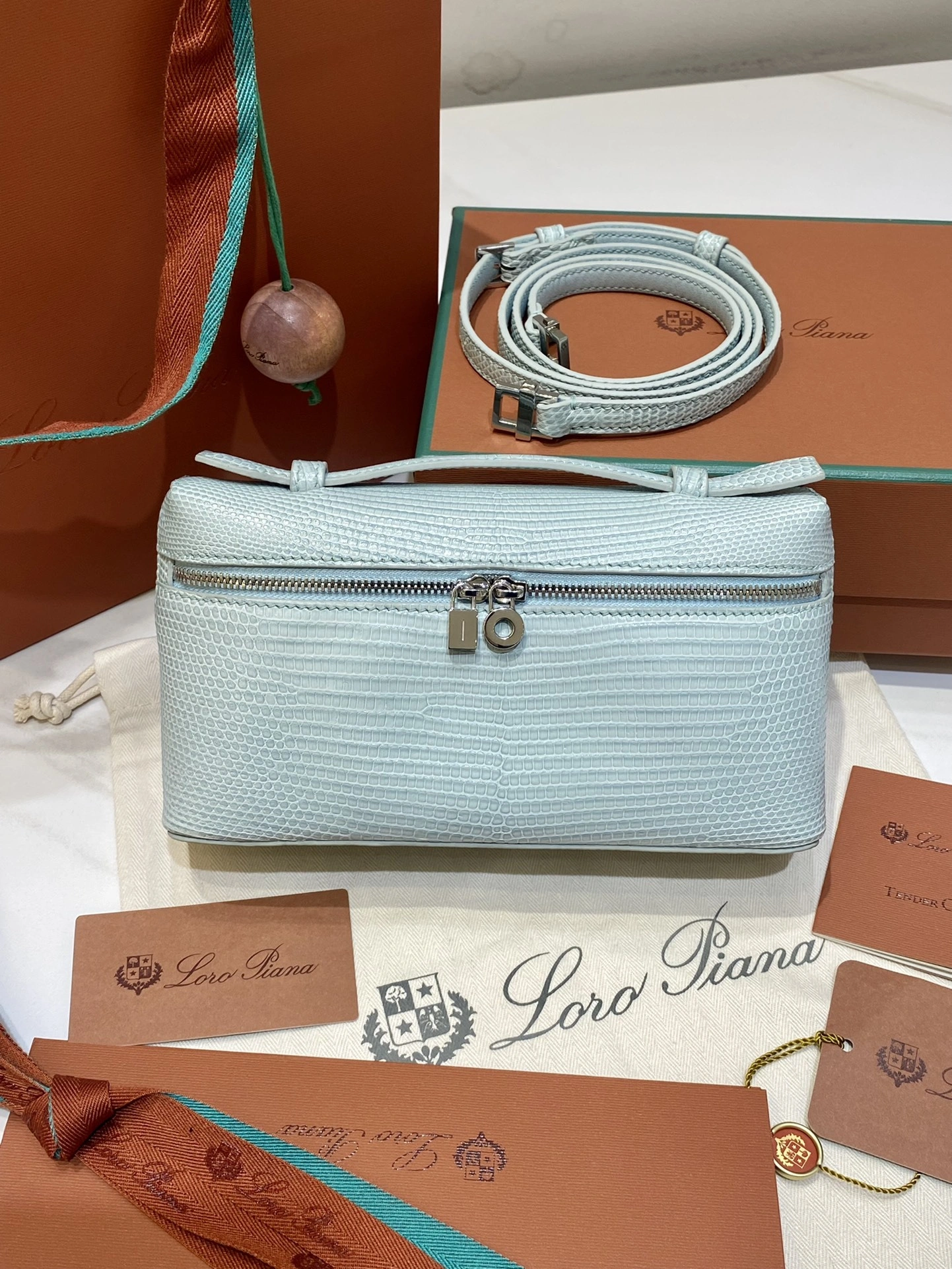 Custombag-- 8oro Pi191 FAM99191-60EU counters quality Extra pocket L19 item:E-B177I2117