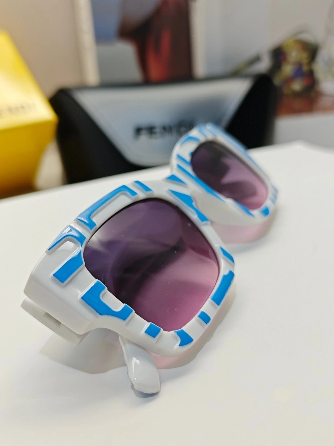 barbara- 2024 4Colour item:D-S132D0419-4