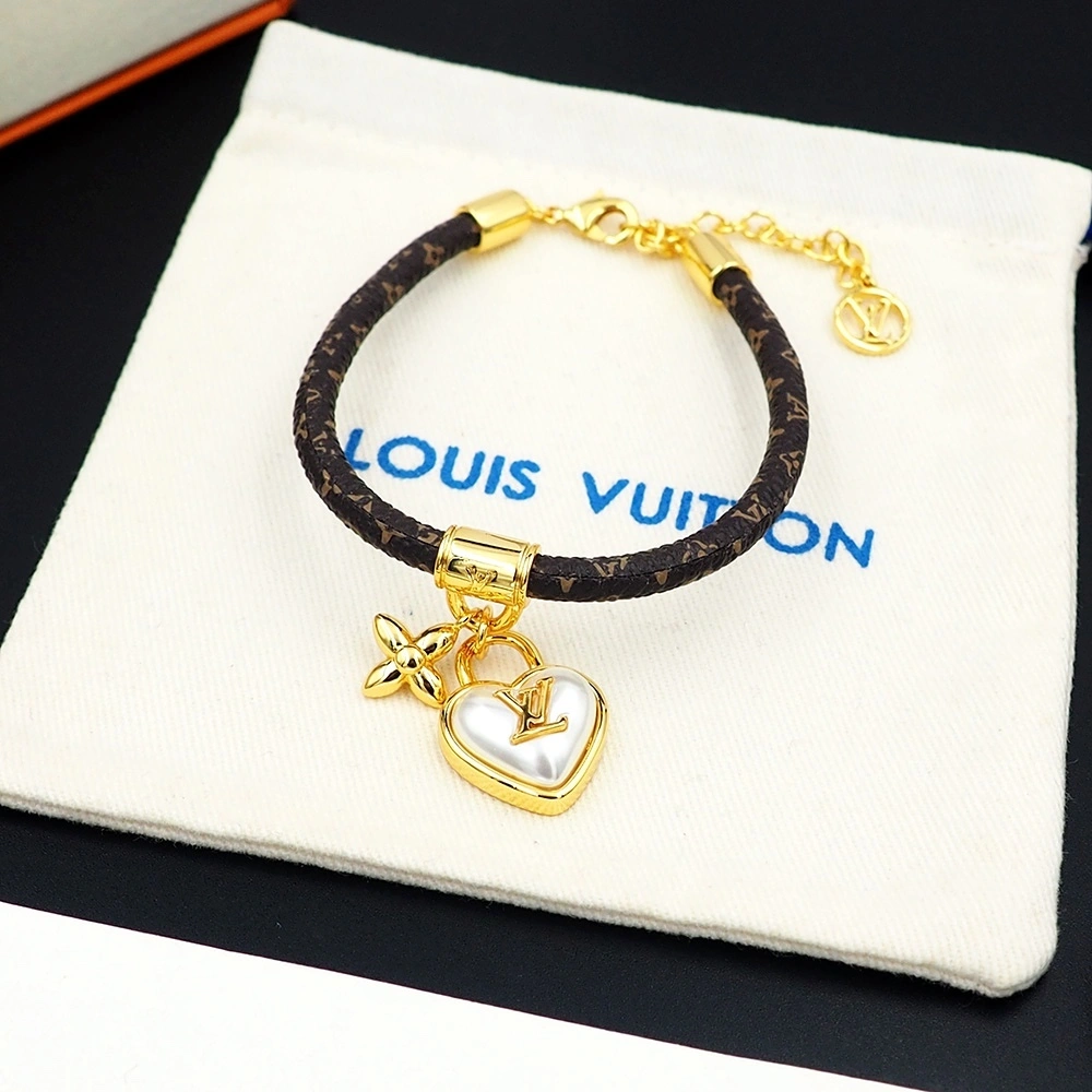 barbara- 8V Heart Padlock item:D-S092F1777