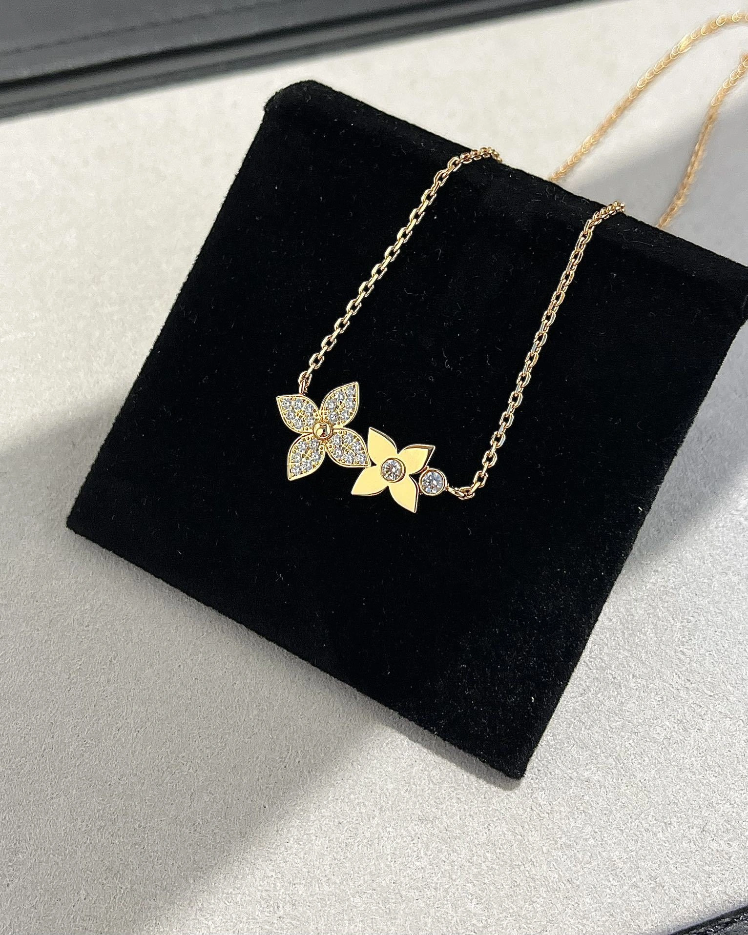 &barbara- 8V Star Blossom item:D-S092F1620