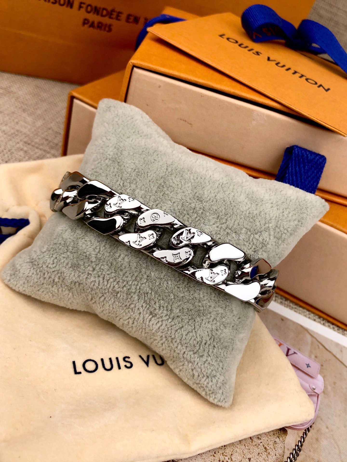 &barbara- CHAIN LINKS item:B-S092K0150