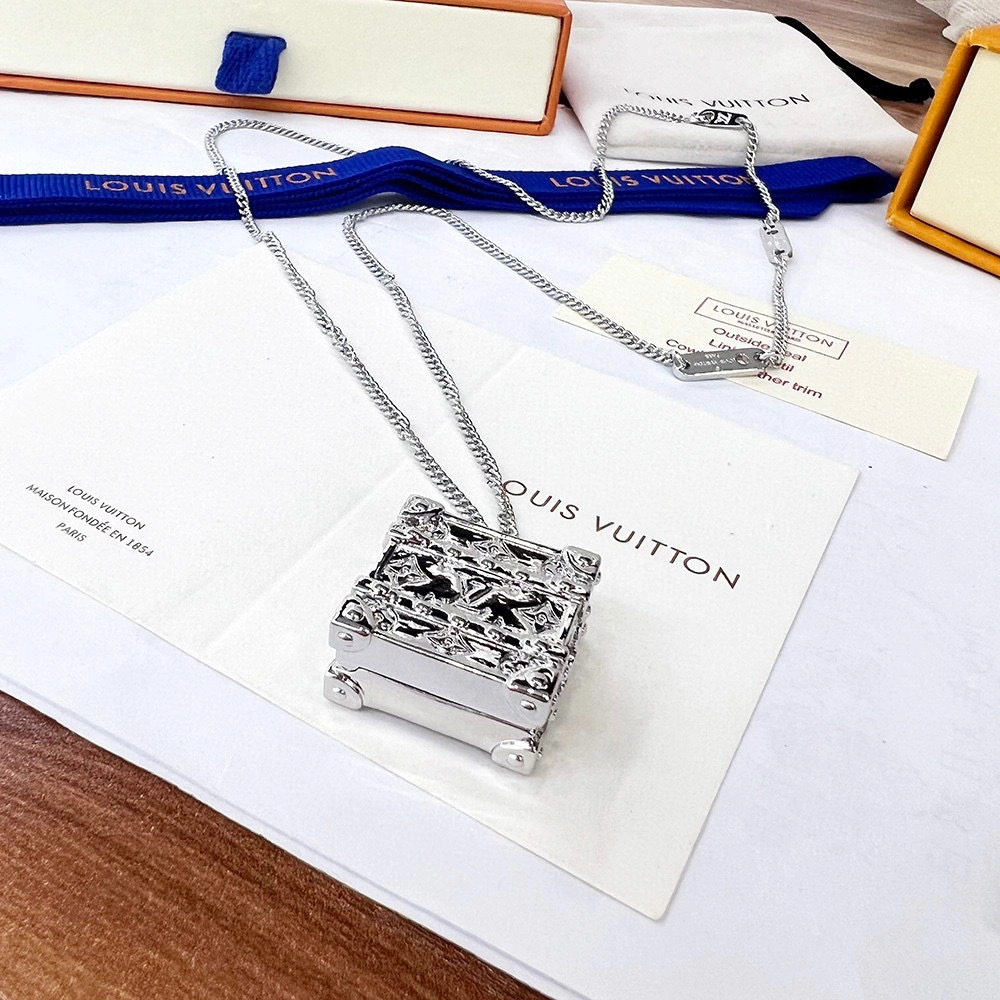 &&&barbara- M00527 Trunk Locket item:B-S092D0882