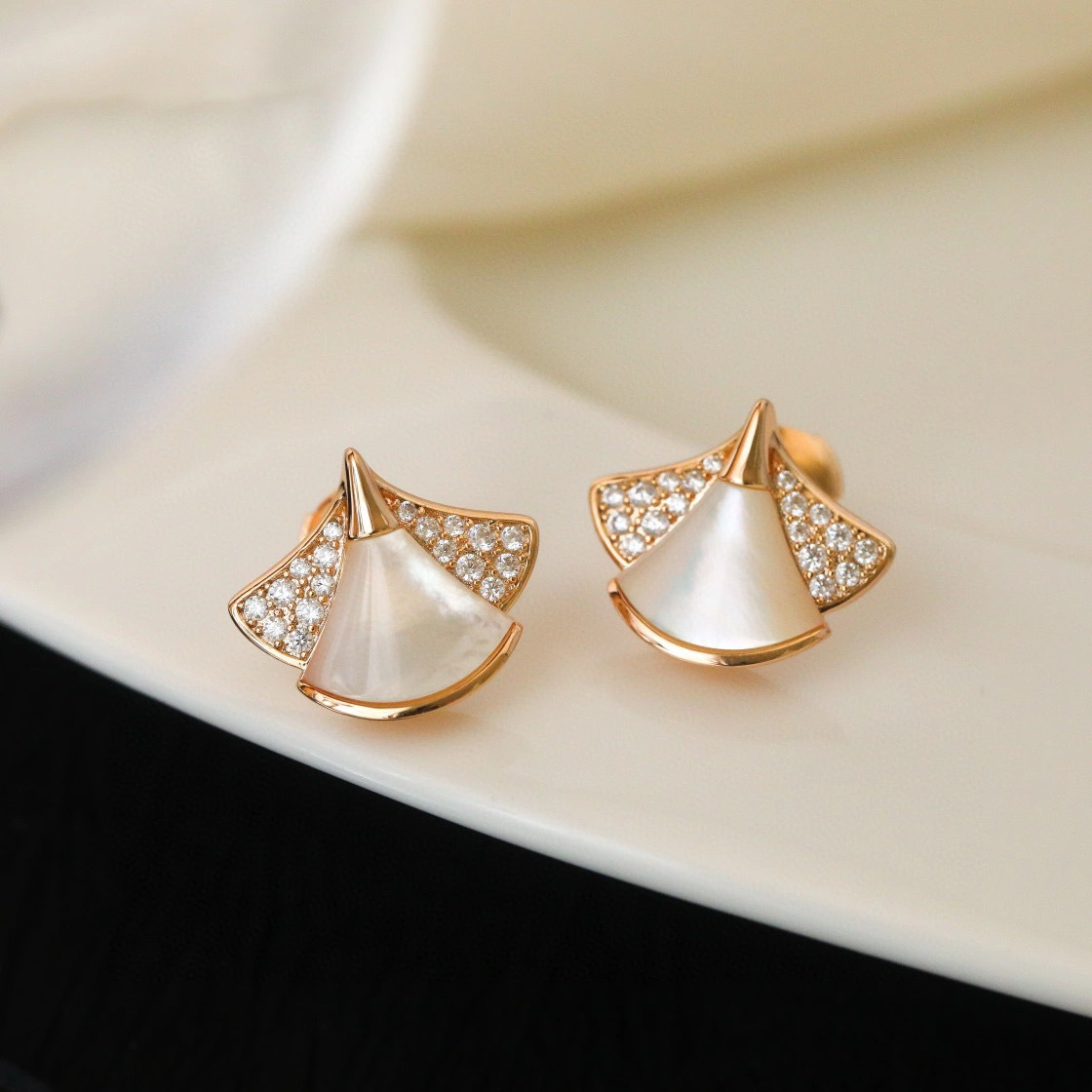 &barbara- diva item:B-S092K0365