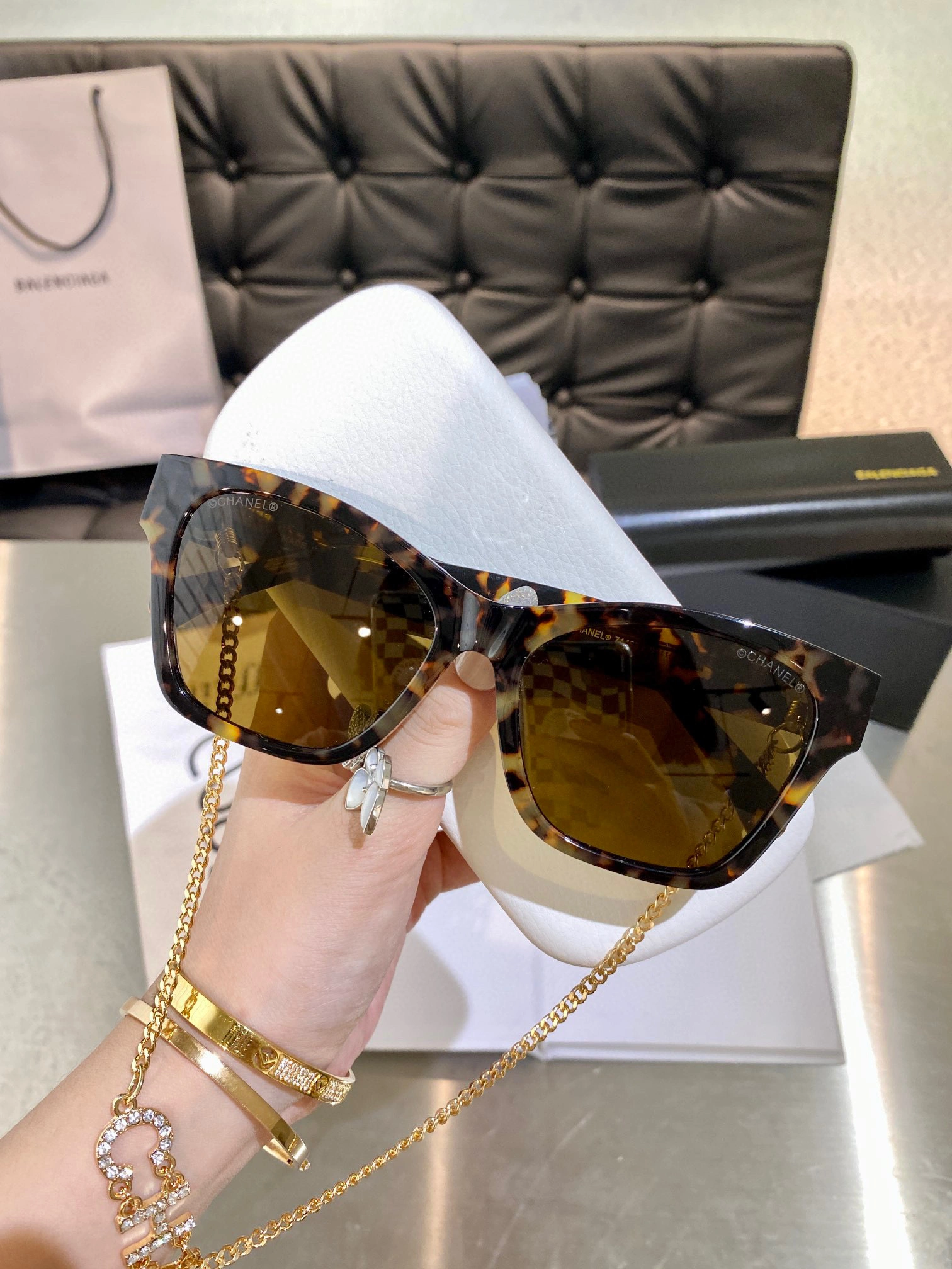 barbara- item:C-S132A1047