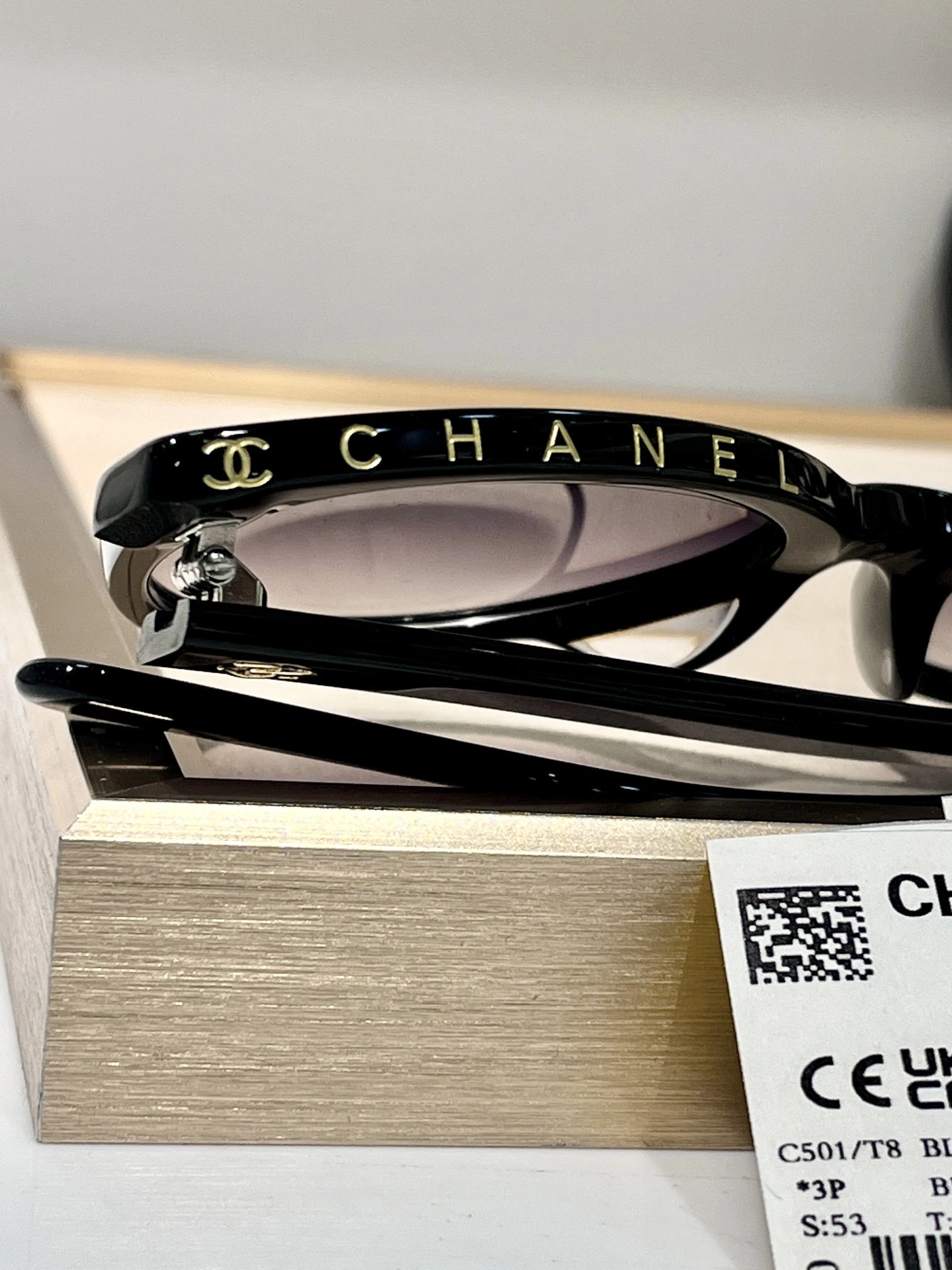 barbara- item:D-S132D0332-5